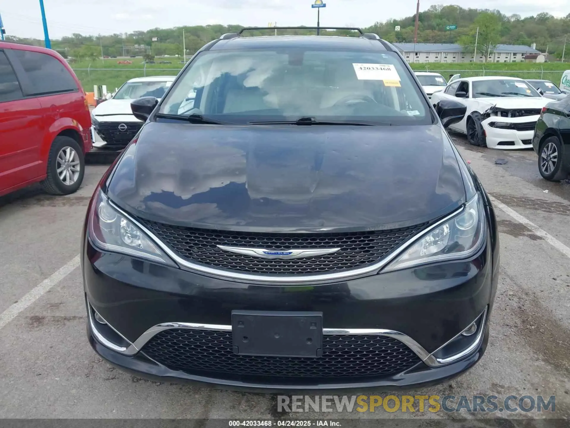 12 fotografías del automóvil dañado 2C4RC1BG3KR597314 CHRYSLER PACIFICA 2019