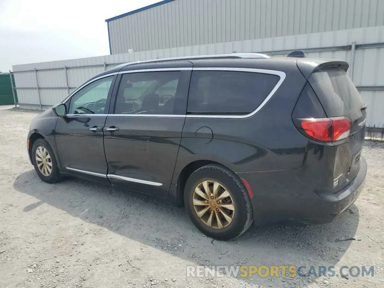 2 fotografías del automóvil dañado 2C4RC1BG3KR626438 CHRYSLER PACIFICA 2019