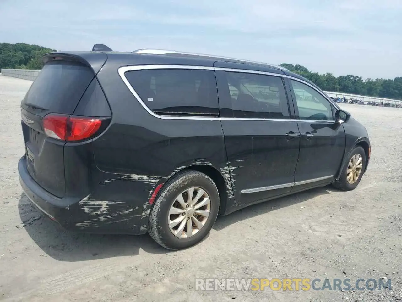 3 fotografías del automóvil dañado 2C4RC1BG3KR626438 CHRYSLER PACIFICA 2019