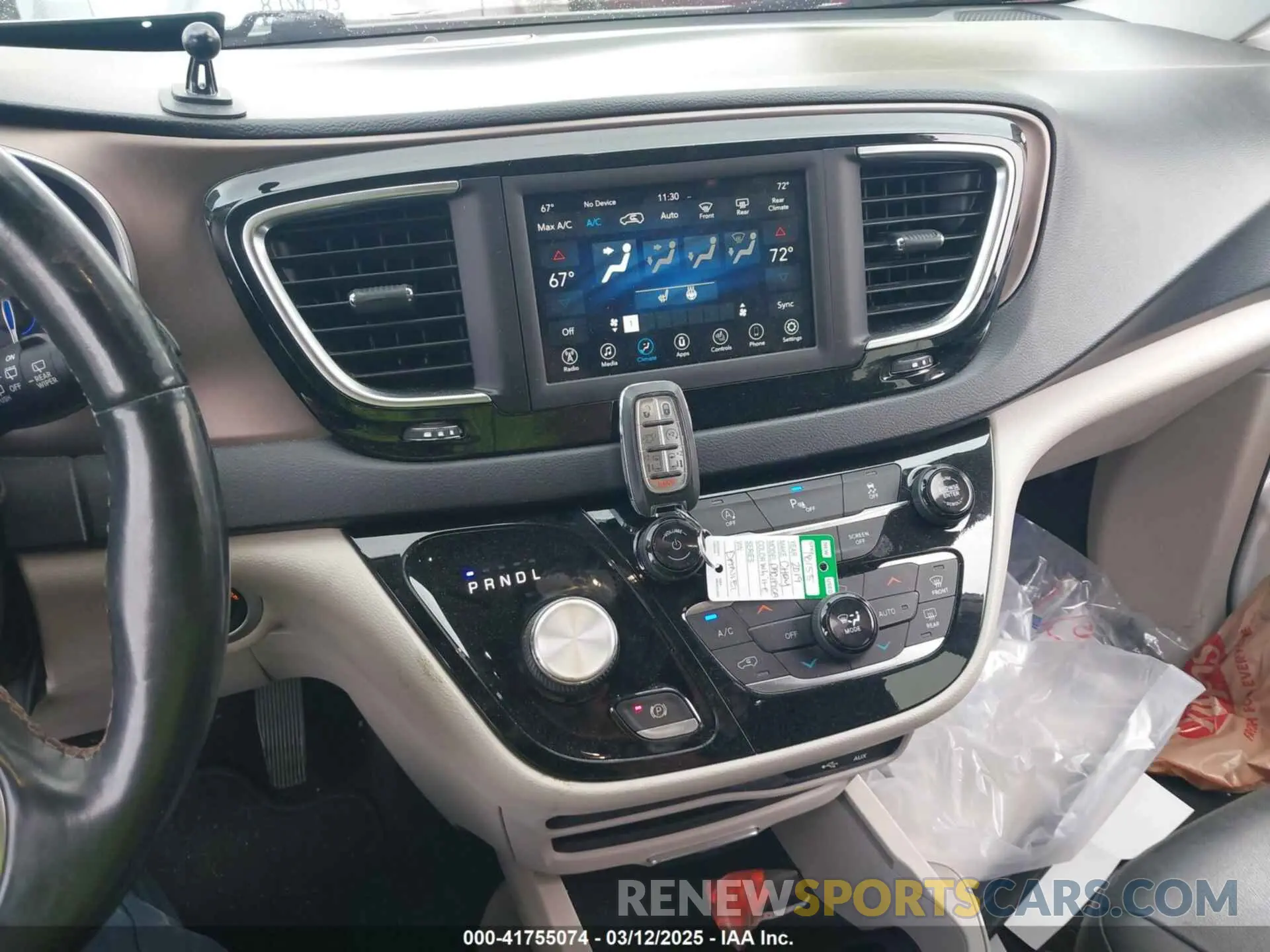 11 fotografías del automóvil dañado 2C4RC1BG3KR730587 CHRYSLER PACIFICA 2019