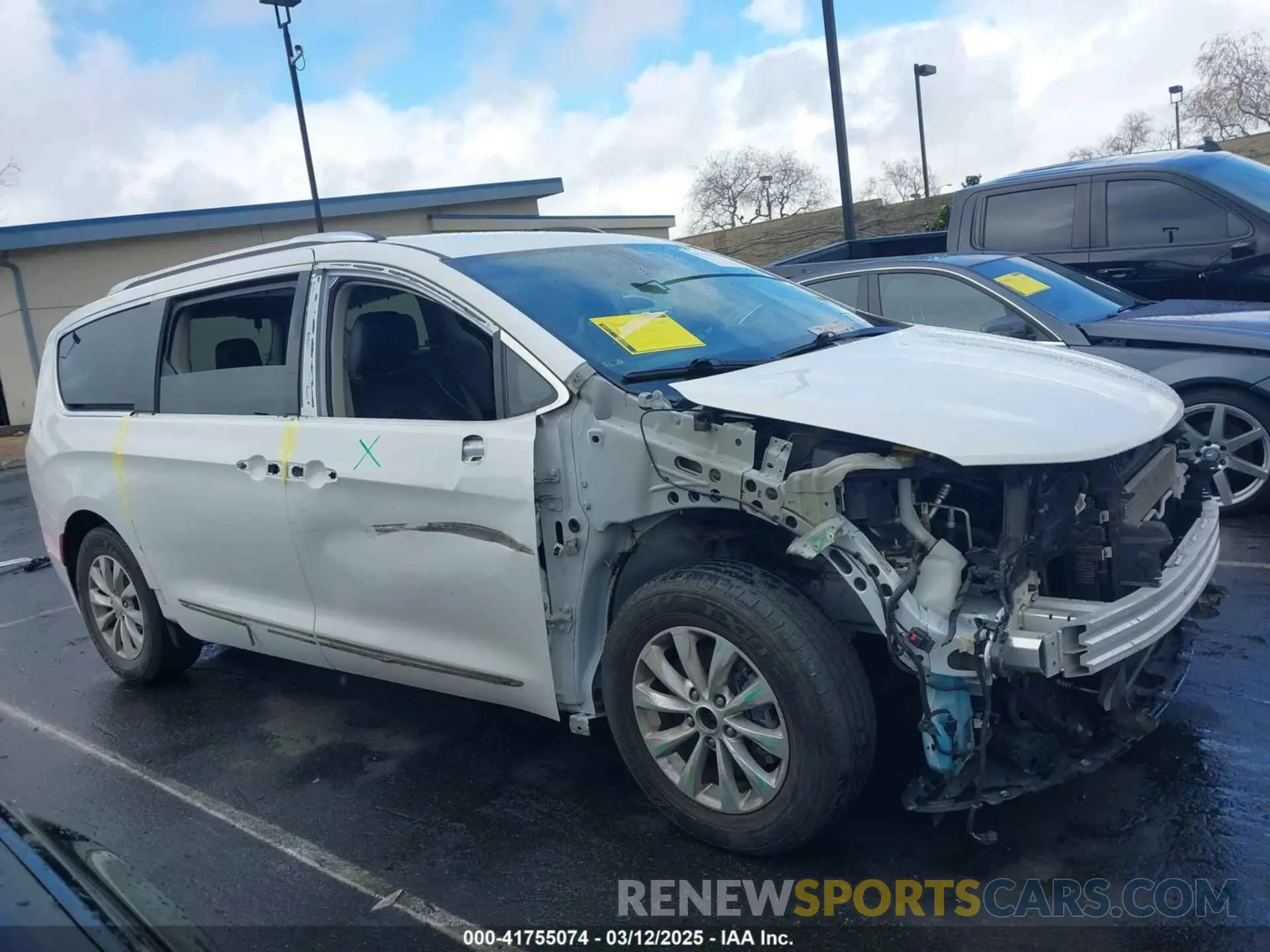 14 fotografías del automóvil dañado 2C4RC1BG3KR730587 CHRYSLER PACIFICA 2019