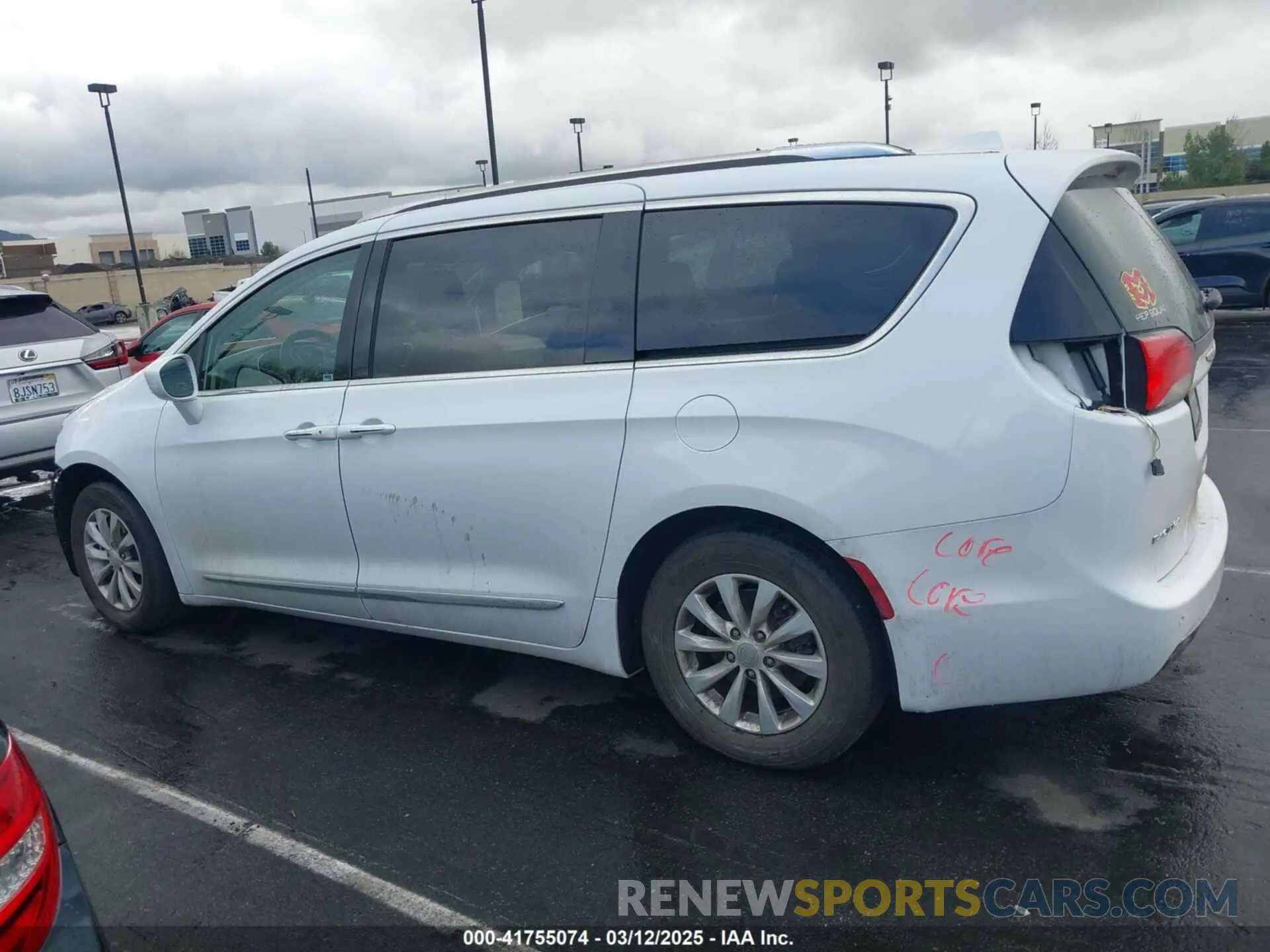 15 fotografías del automóvil dañado 2C4RC1BG3KR730587 CHRYSLER PACIFICA 2019