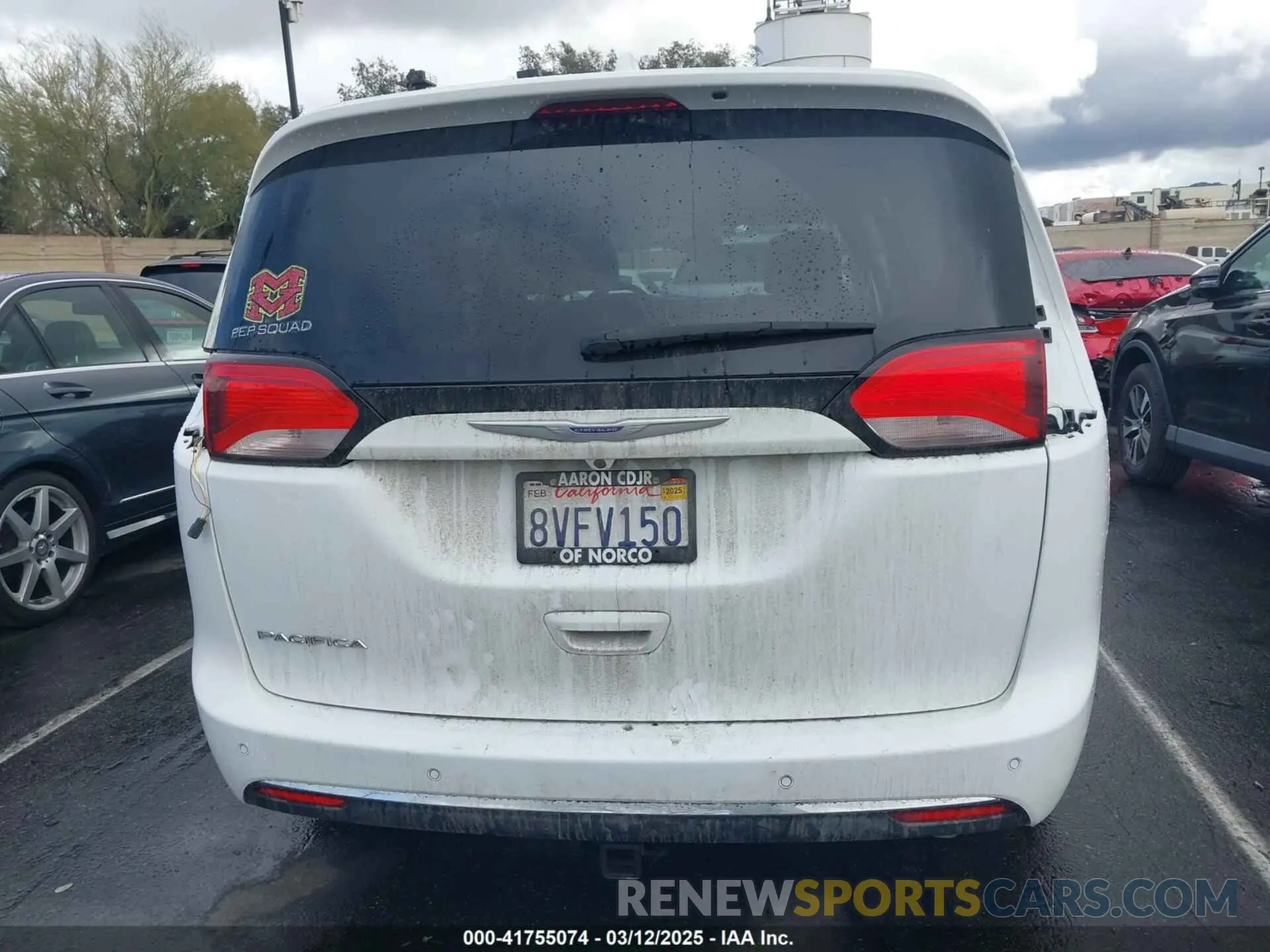 17 fotografías del automóvil dañado 2C4RC1BG3KR730587 CHRYSLER PACIFICA 2019