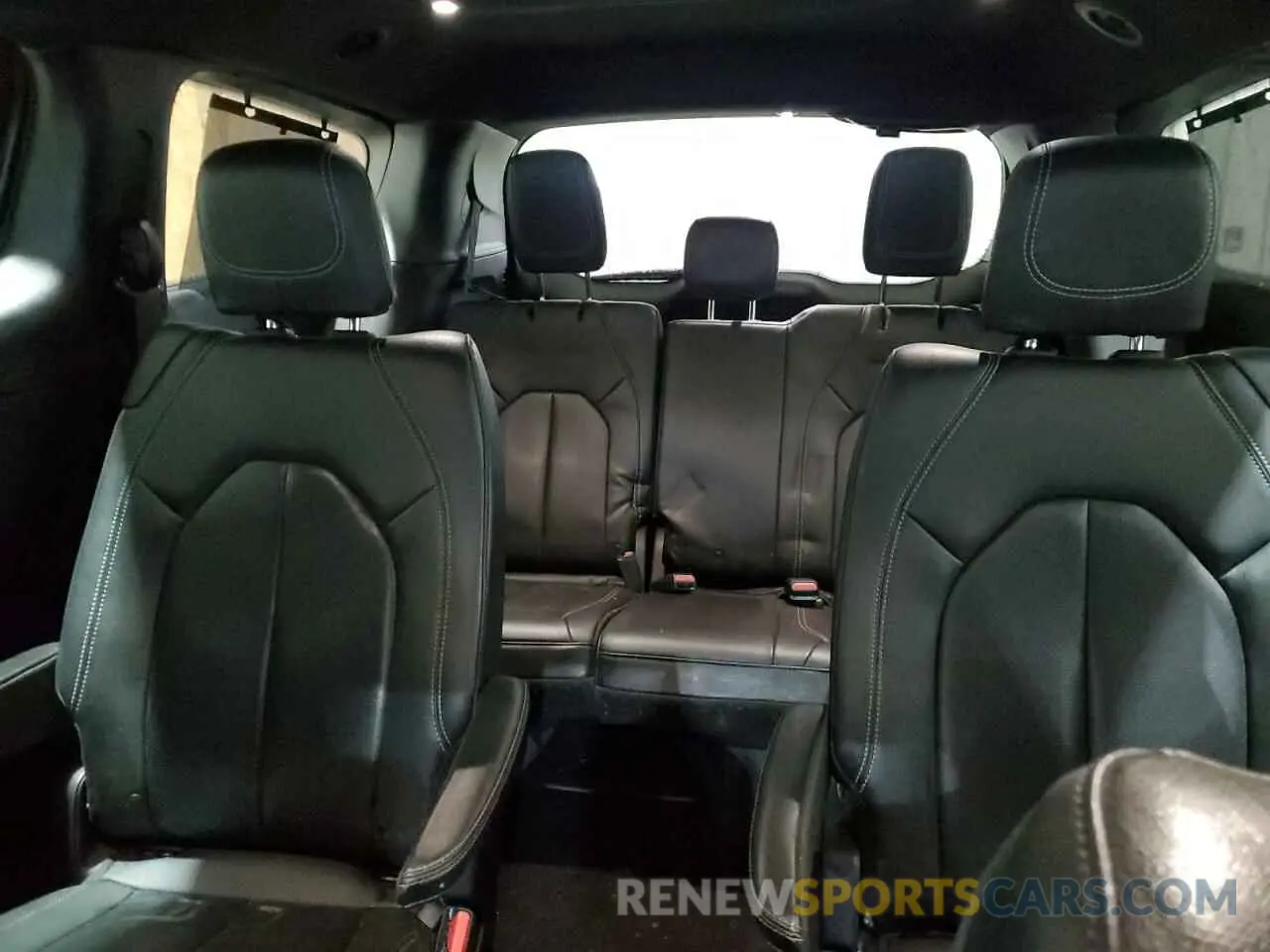 10 fotografías del automóvil dañado 2C4RC1BG4KR598312 CHRYSLER PACIFICA 2019