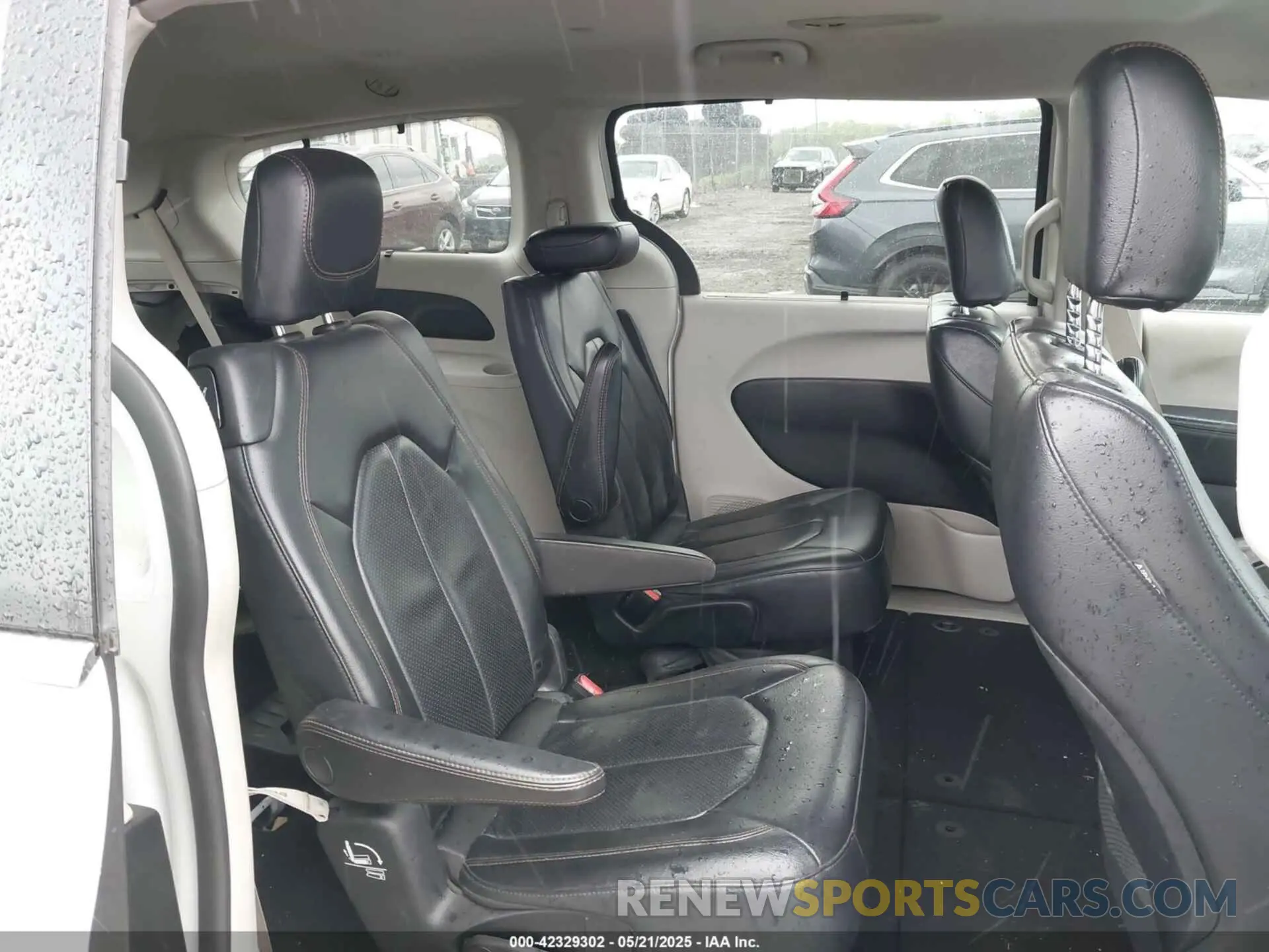 8 fotografías del automóvil dañado 2C4RC1BG4KR652224 CHRYSLER PACIFICA 2019