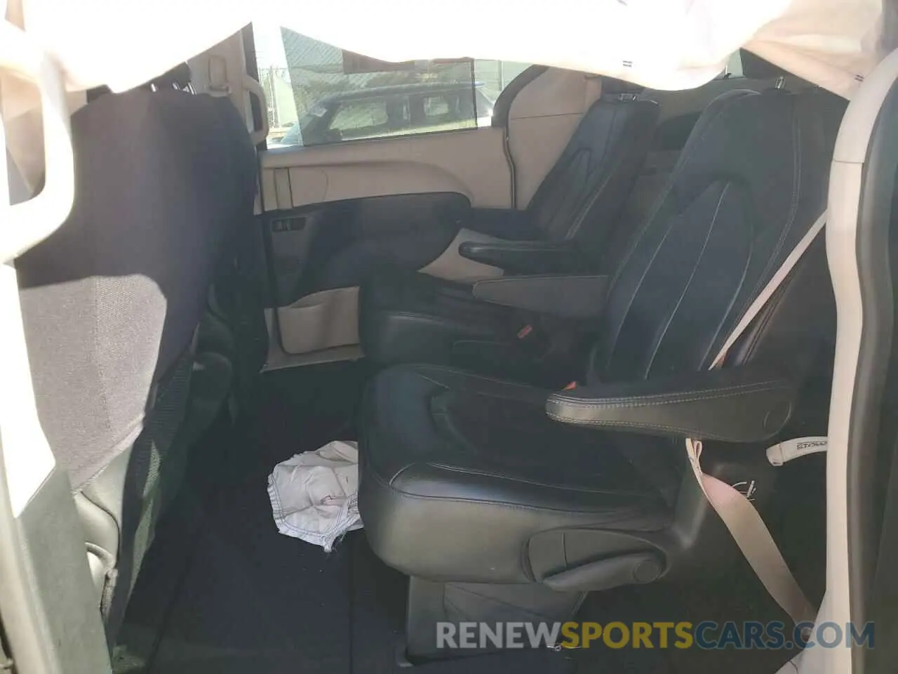 11 fotografías del automóvil dañado 2C4RC1BG5KR561043 CHRYSLER PACIFICA 2019