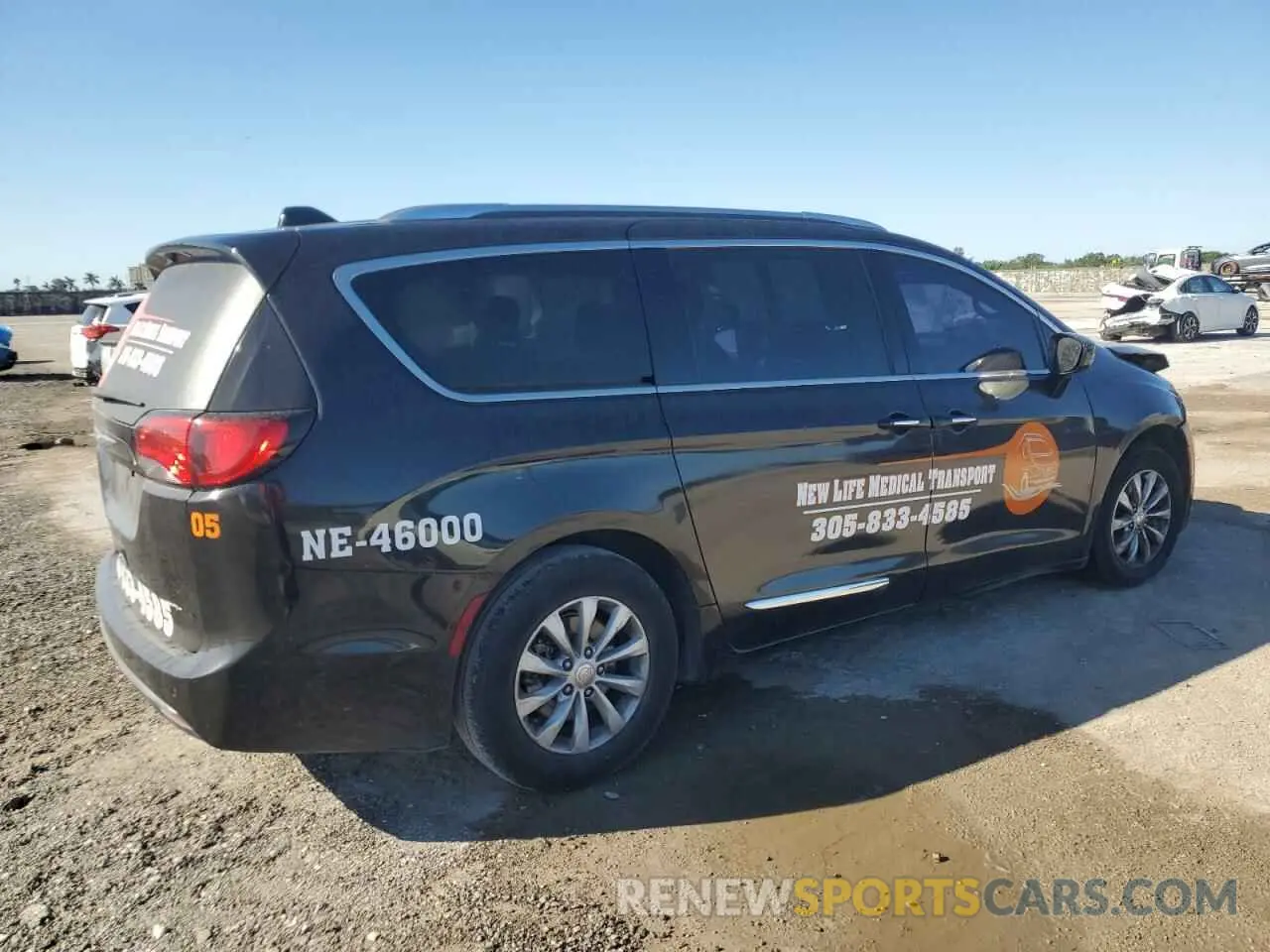 3 fotografías del automóvil dañado 2C4RC1BG5KR561043 CHRYSLER PACIFICA 2019