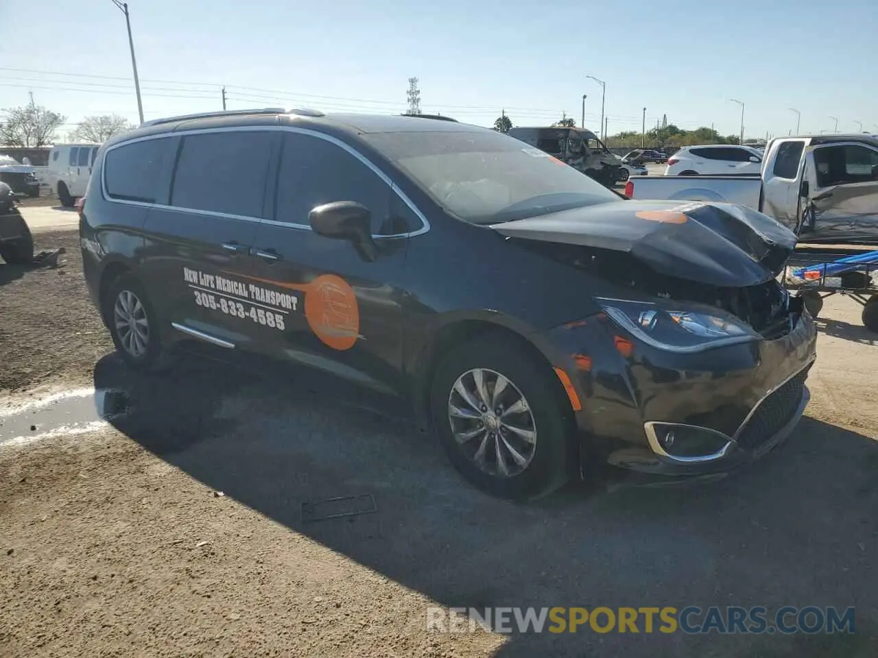 4 fotografías del automóvil dañado 2C4RC1BG5KR561043 CHRYSLER PACIFICA 2019