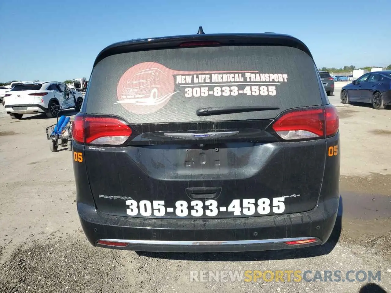 6 fotografías del automóvil dañado 2C4RC1BG5KR561043 CHRYSLER PACIFICA 2019