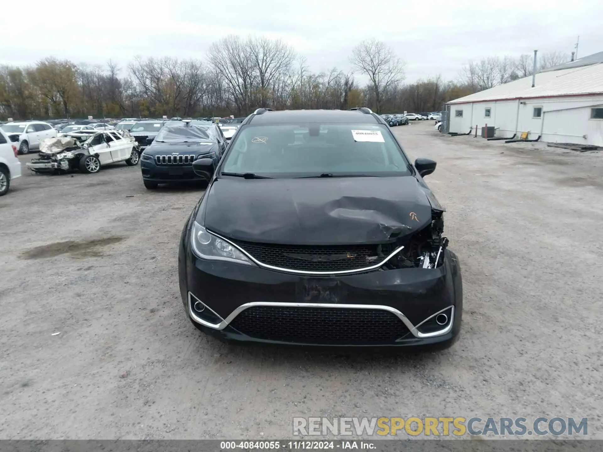12 fotografías del automóvil dañado 2C4RC1BG5KR650109 CHRYSLER PACIFICA 2019