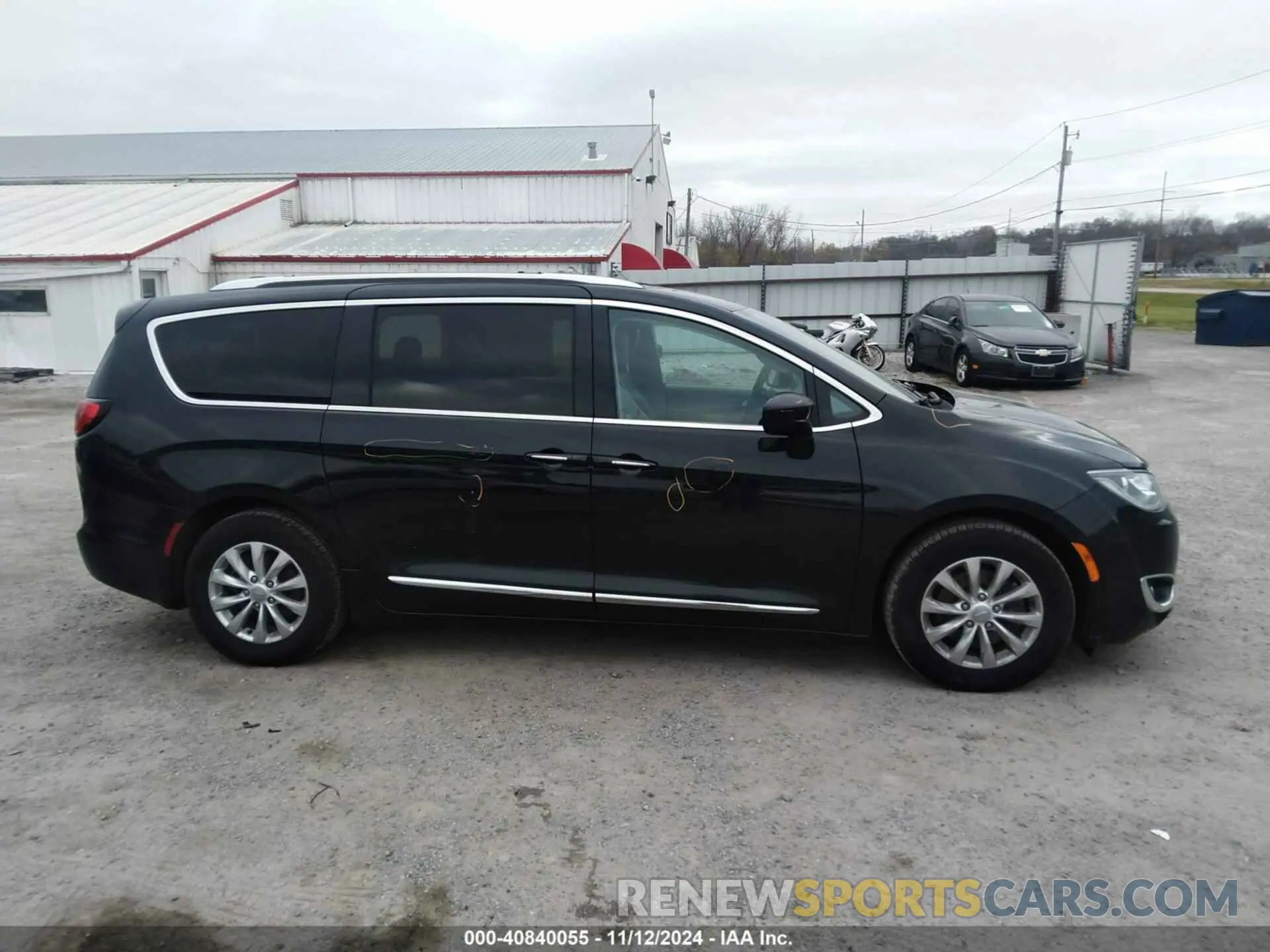 13 fotografías del automóvil dañado 2C4RC1BG5KR650109 CHRYSLER PACIFICA 2019