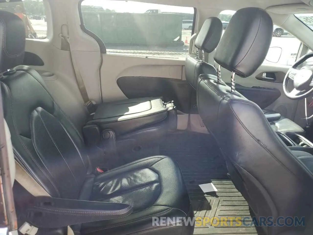 11 fotografías del automóvil dañado 2C4RC1BG6KR548110 CHRYSLER PACIFICA 2019