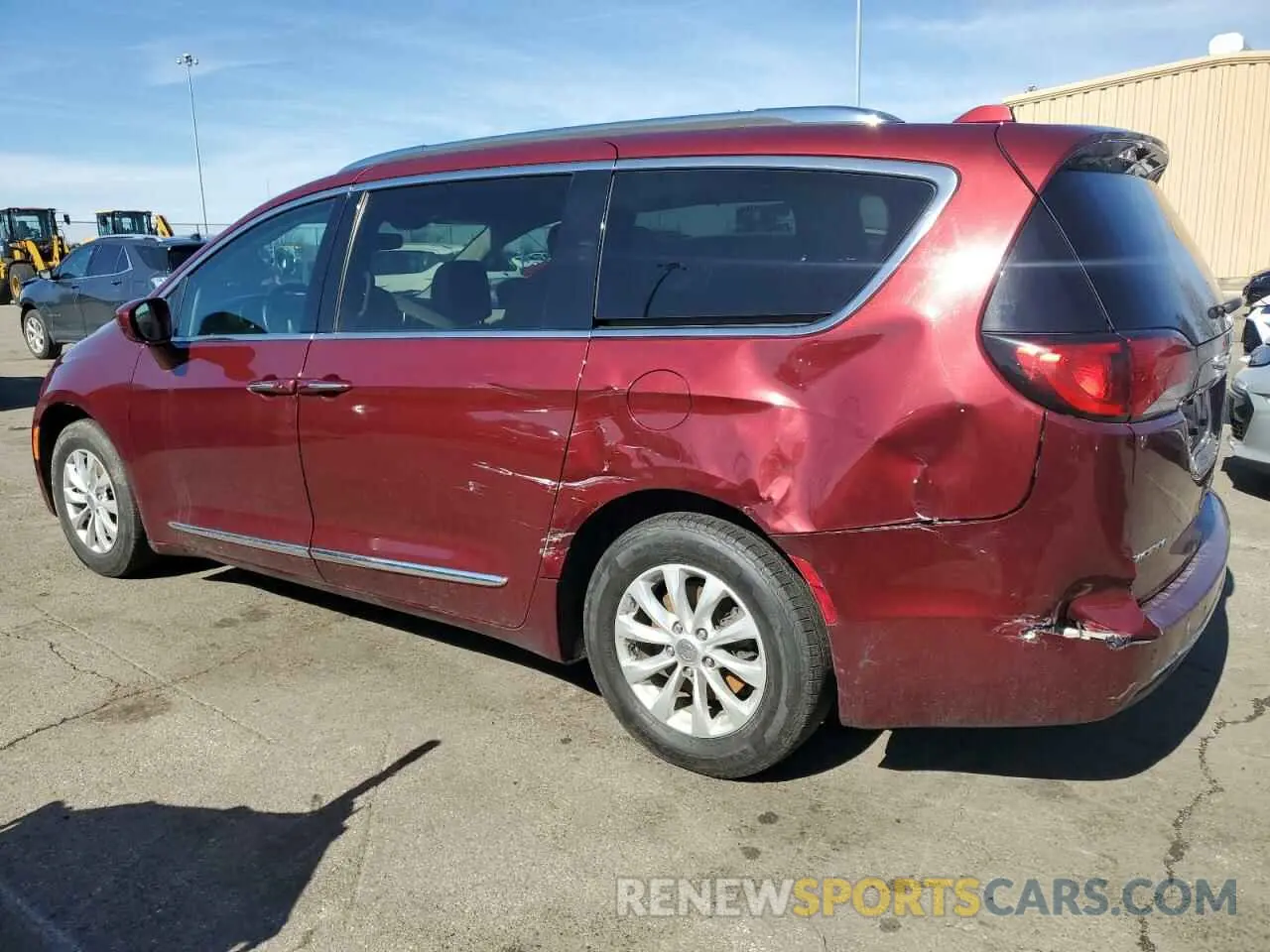 2 fotografías del automóvil dañado 2C4RC1BG6KR700564 CHRYSLER PACIFICA 2019