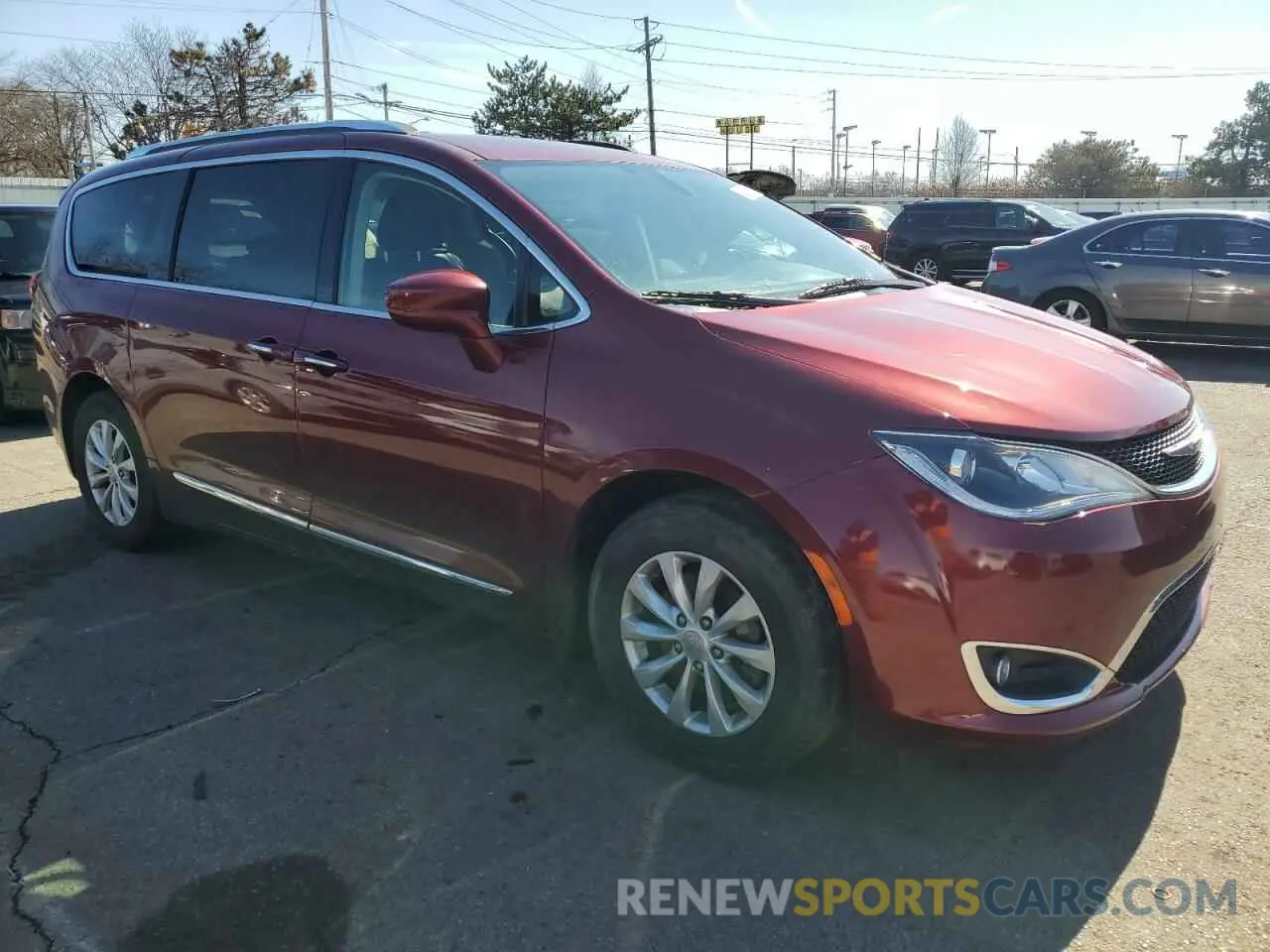 4 fotografías del automóvil dañado 2C4RC1BG6KR700564 CHRYSLER PACIFICA 2019