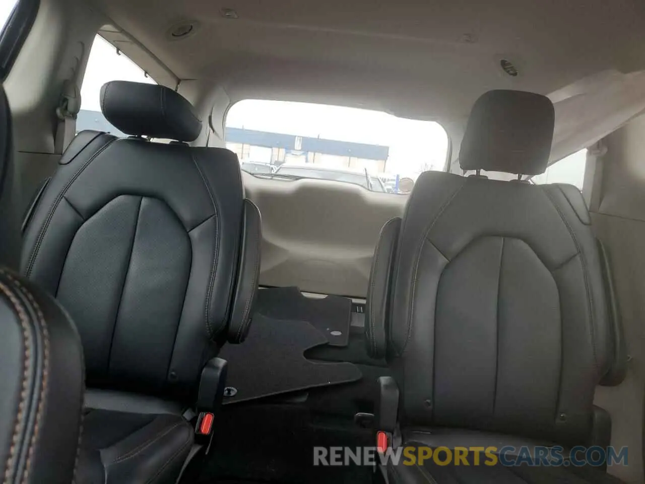 10 fotografías del automóvil dañado 2C4RC1BG7KR507727 CHRYSLER PACIFICA 2019