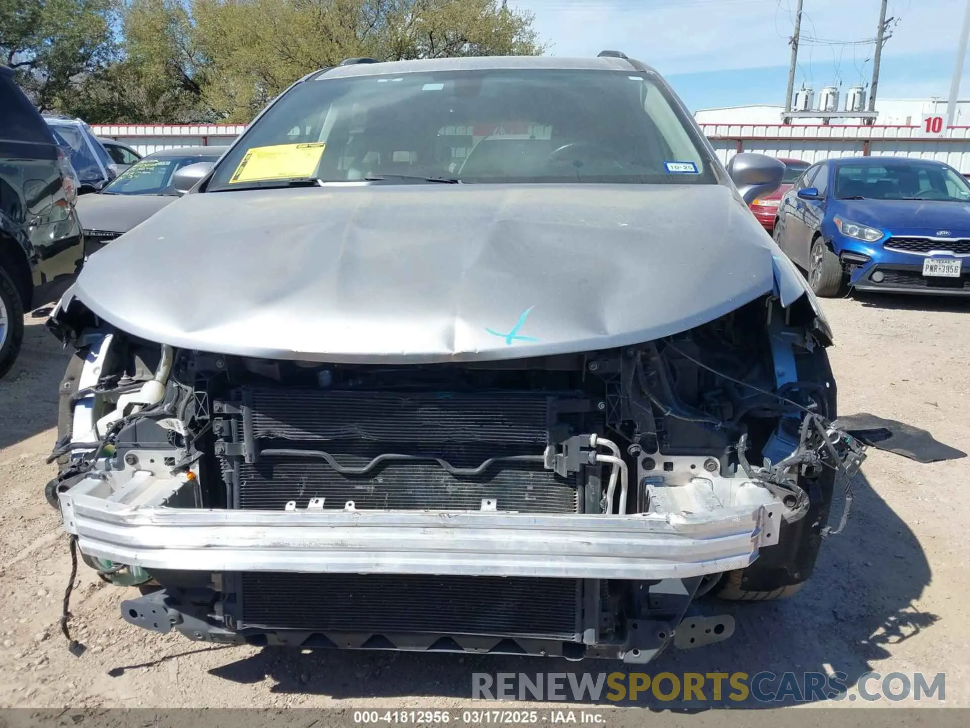 13 fotografías del automóvil dañado 2C4RC1BG7KR554739 CHRYSLER PACIFICA 2019