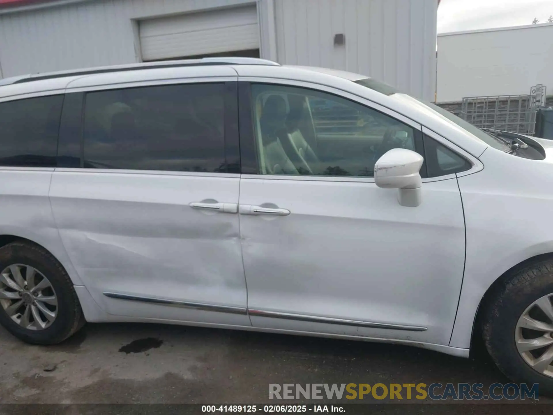 13 fotografías del automóvil dañado 2C4RC1BG7KR613188 CHRYSLER PACIFICA 2019