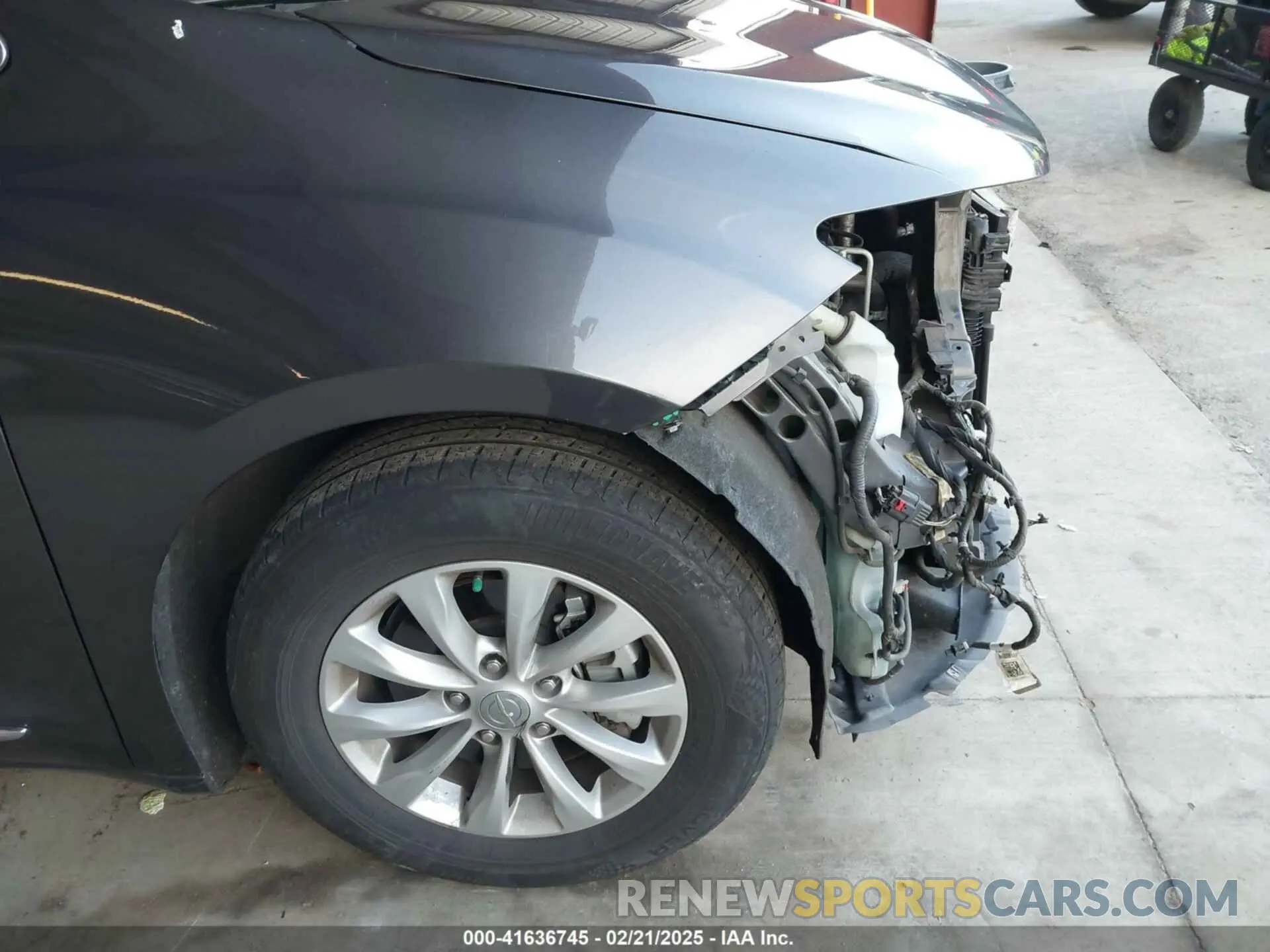 19 fotografías del automóvil dañado 2C4RC1BG7KR657272 CHRYSLER PACIFICA 2019