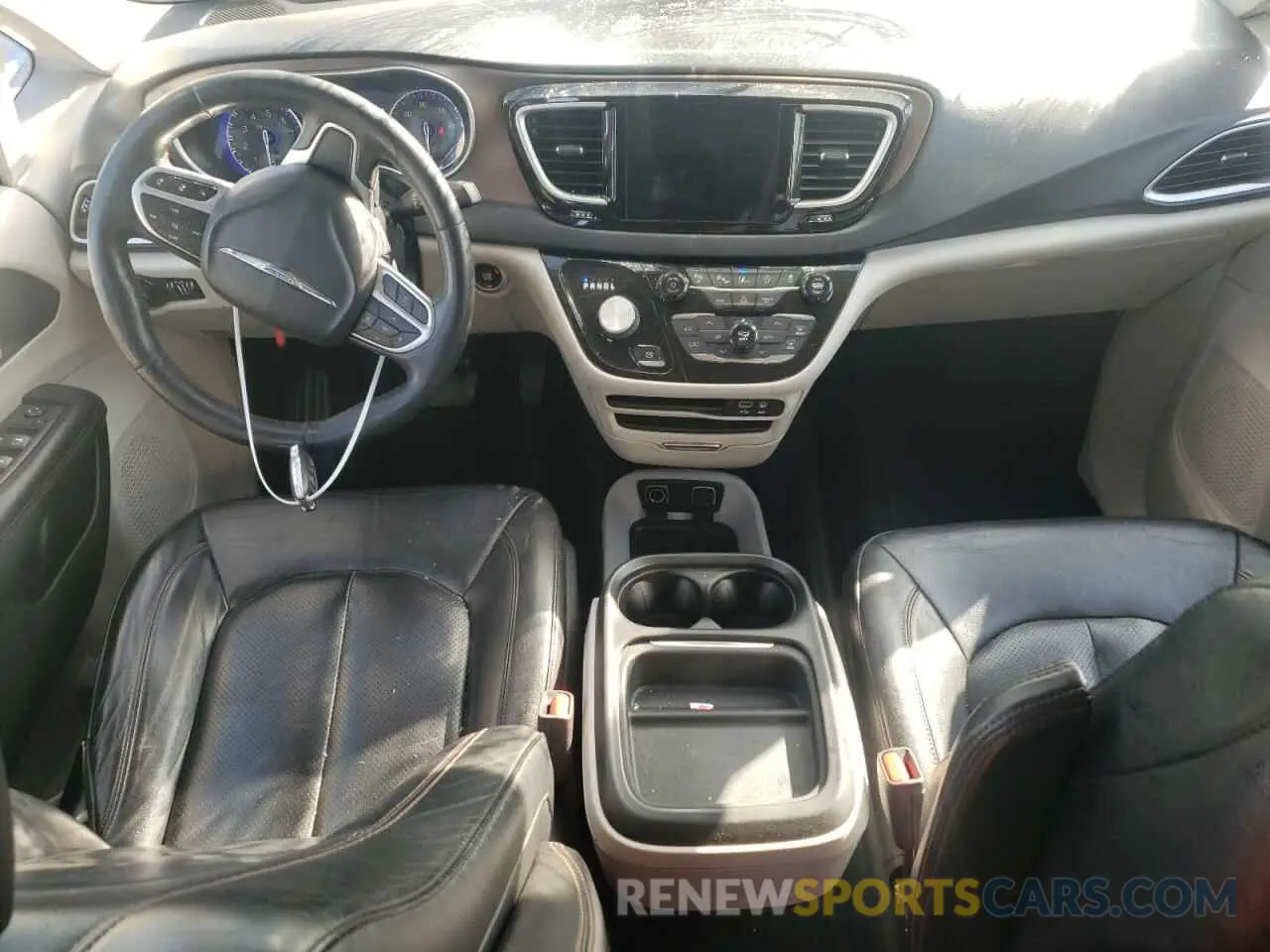 8 fotografías del automóvil dañado 2C4RC1BG7KR667641 CHRYSLER PACIFICA 2019