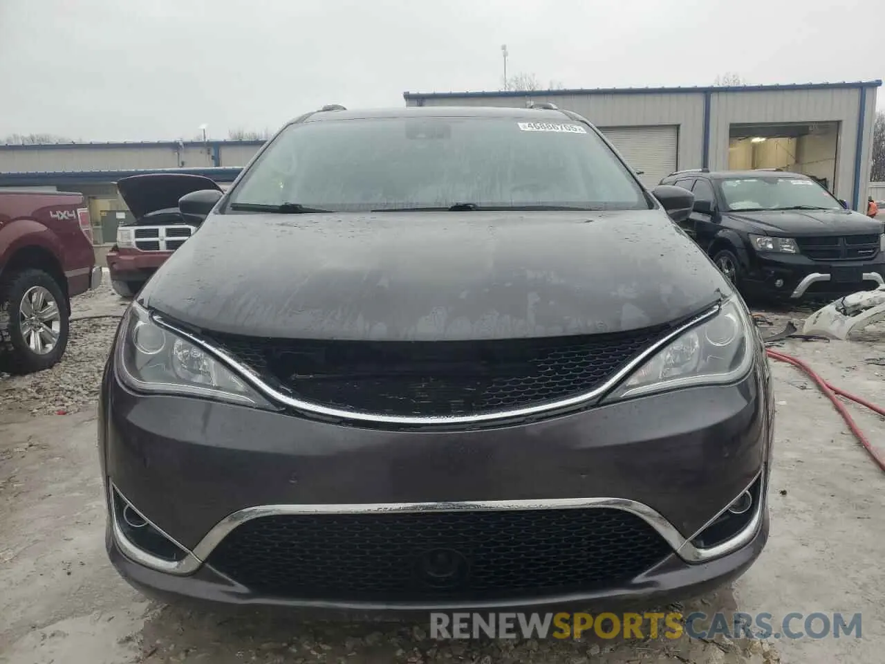 5 fotografías del automóvil dañado 2C4RC1BG8KR573820 CHRYSLER PACIFICA 2019