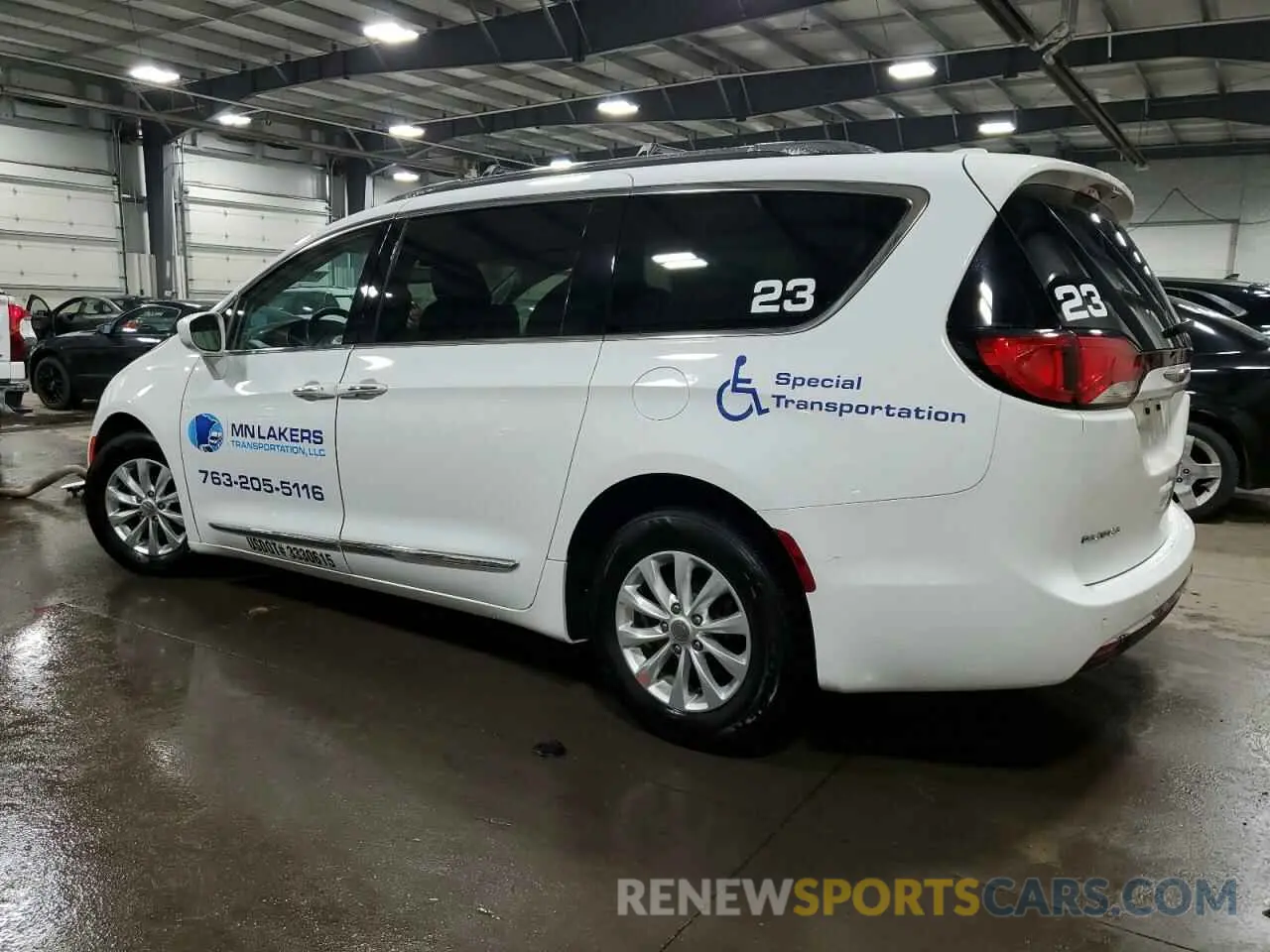 2 fotografías del automóvil dañado 2C4RC1BG8KR582940 CHRYSLER PACIFICA 2019