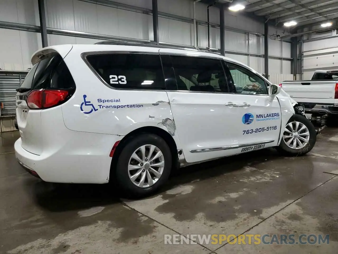 3 fotografías del automóvil dañado 2C4RC1BG8KR582940 CHRYSLER PACIFICA 2019