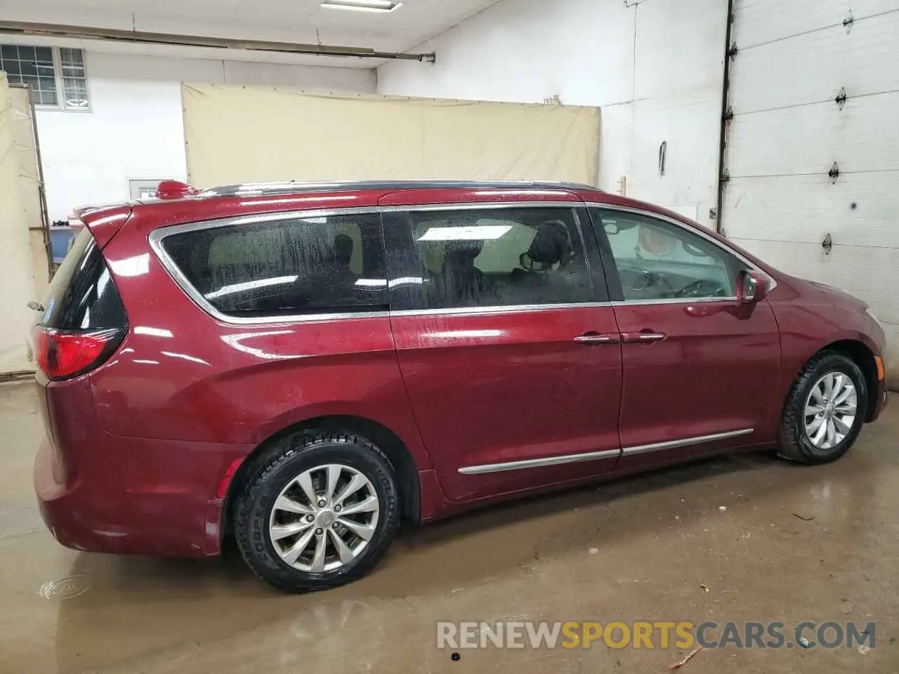 3 fotografías del automóvil dañado 2C4RC1BG8KR597163 CHRYSLER PACIFICA 2019