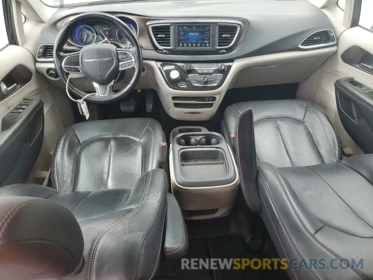 8 fotografías del automóvil dañado 2C4RC1BG9KR531754 CHRYSLER PACIFICA 2019