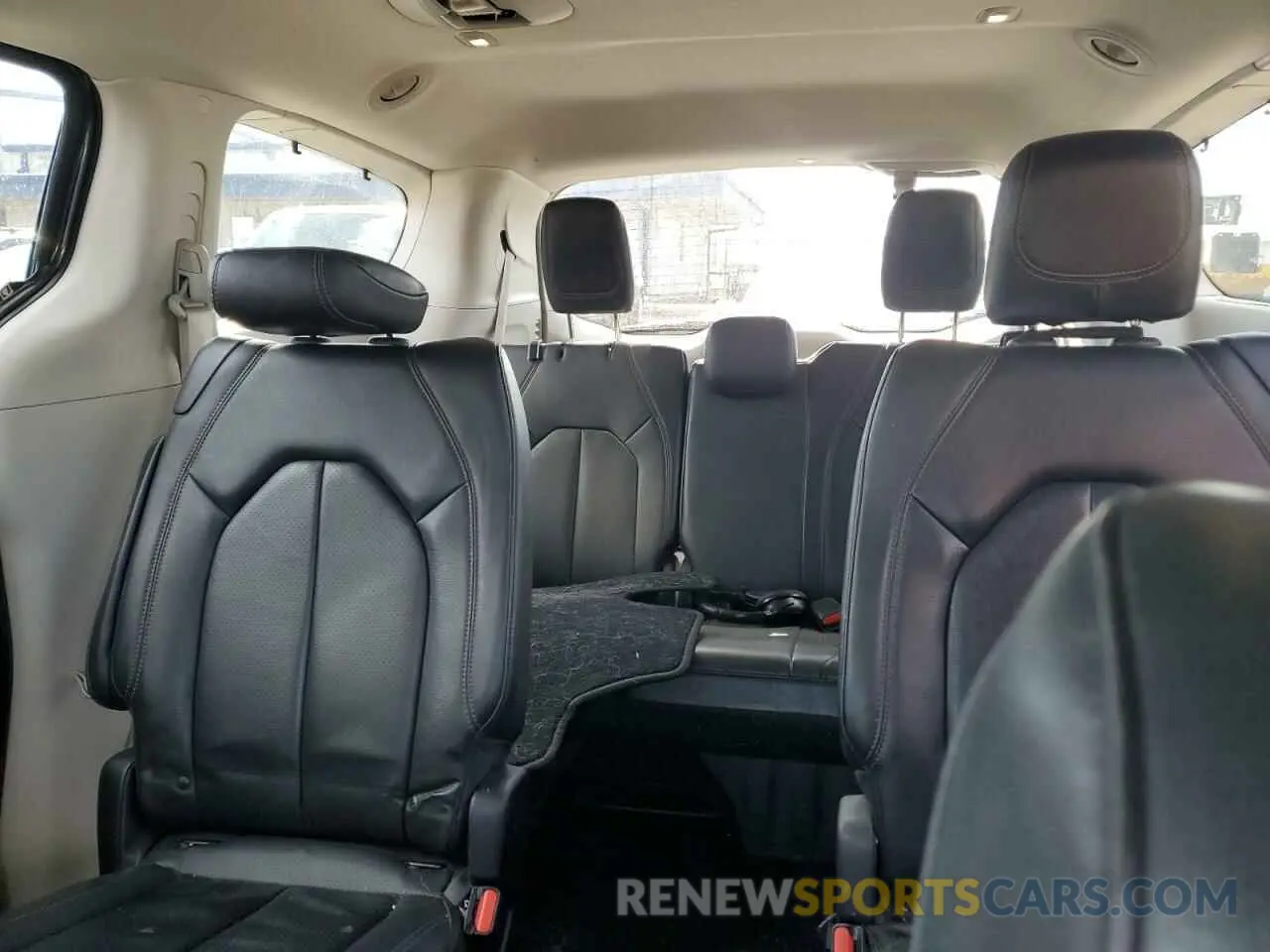 10 fotografías del automóvil dañado 2C4RC1BG9KR634530 CHRYSLER PACIFICA 2019