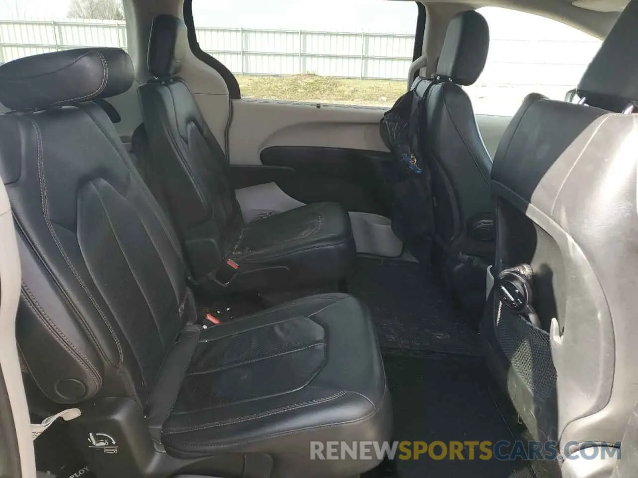 11 fotografías del automóvil dañado 2C4RC1BG9KR634530 CHRYSLER PACIFICA 2019