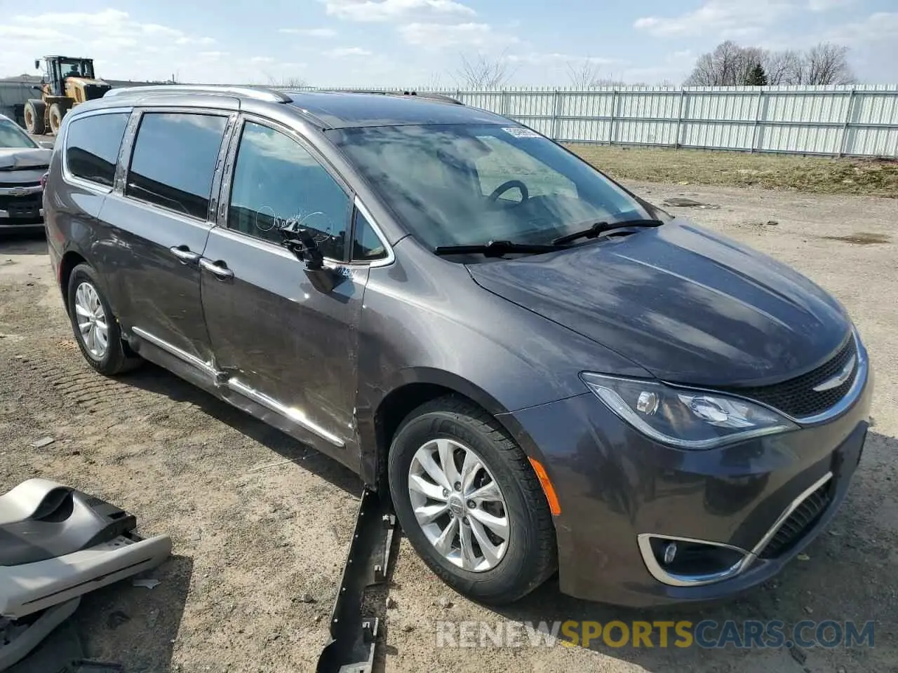 4 fotografías del automóvil dañado 2C4RC1BG9KR634530 CHRYSLER PACIFICA 2019