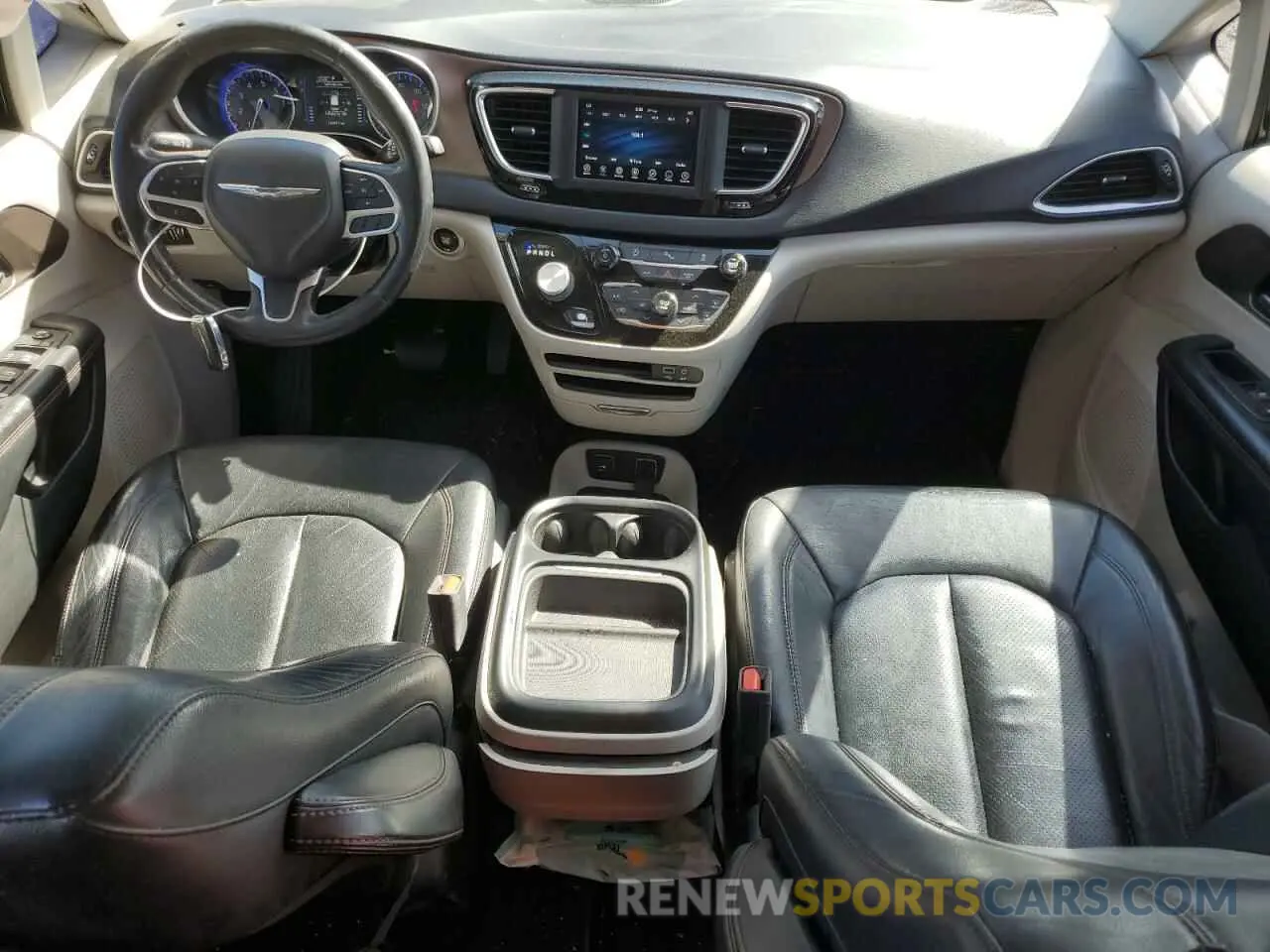 8 fotografías del automóvil dañado 2C4RC1BG9KR732456 CHRYSLER PACIFICA 2019
