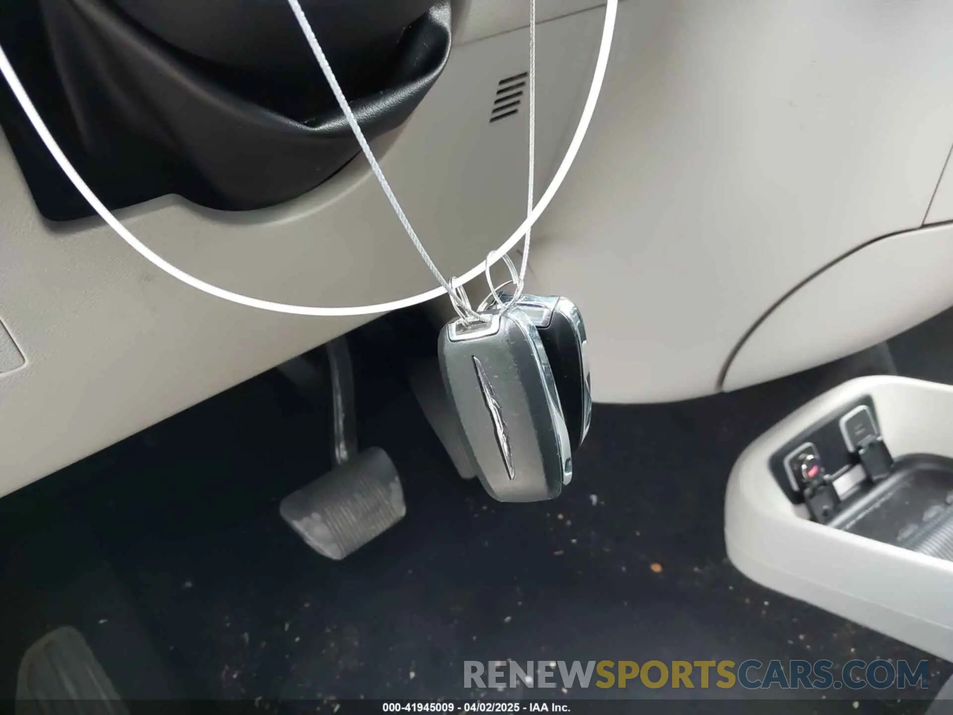 11 fotografías del automóvil dañado 2C4RC1BGXKR526286 CHRYSLER PACIFICA 2019