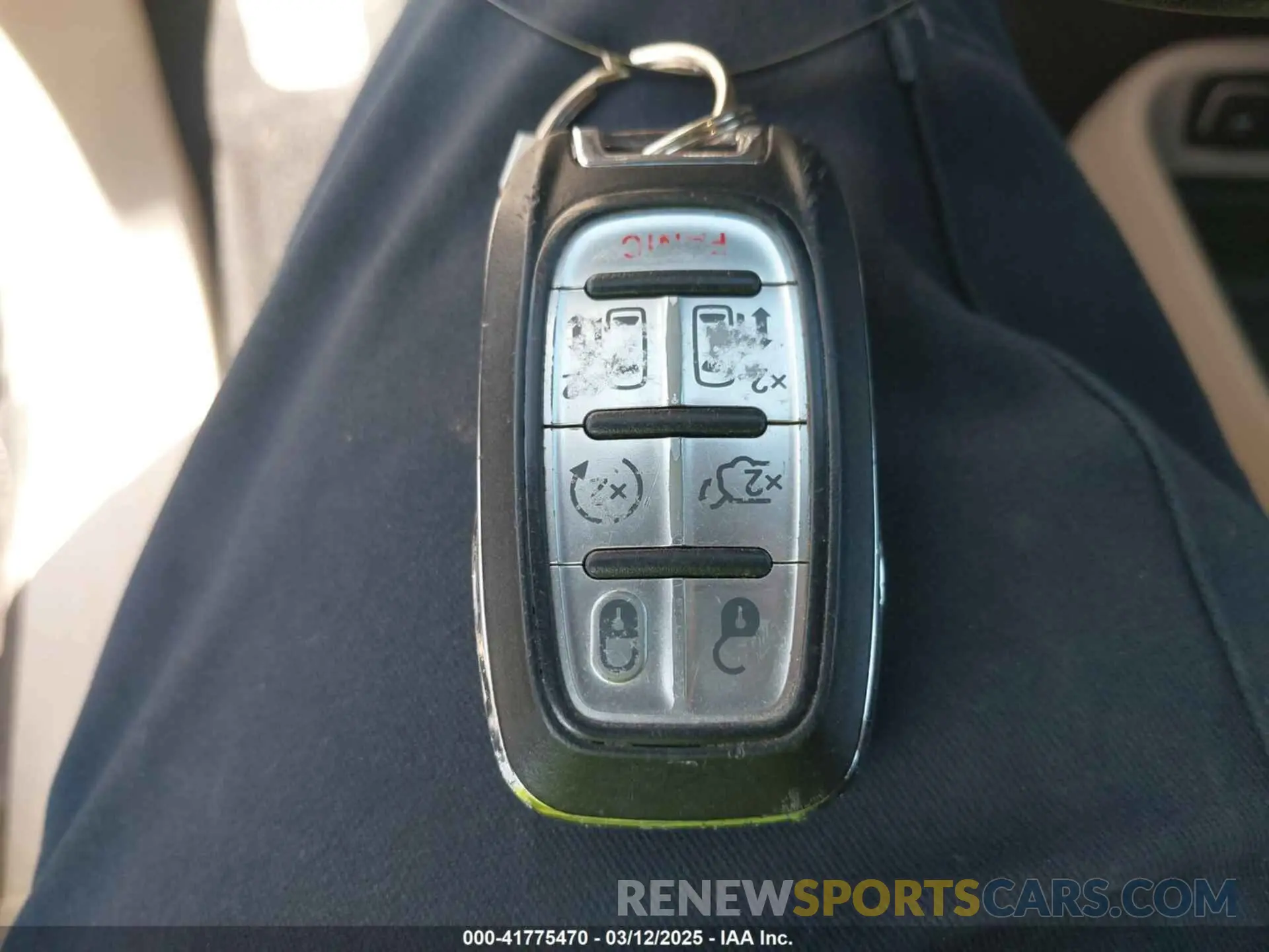 11 fotografías del automóvil dañado 2C4RC1BGXKR531732 CHRYSLER PACIFICA 2019