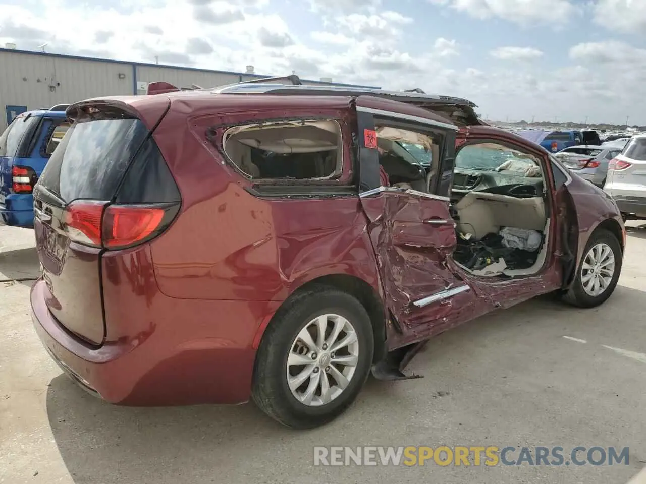 3 fotografías del automóvil dañado 2C4RC1BGXKR613007 CHRYSLER PACIFICA 2019