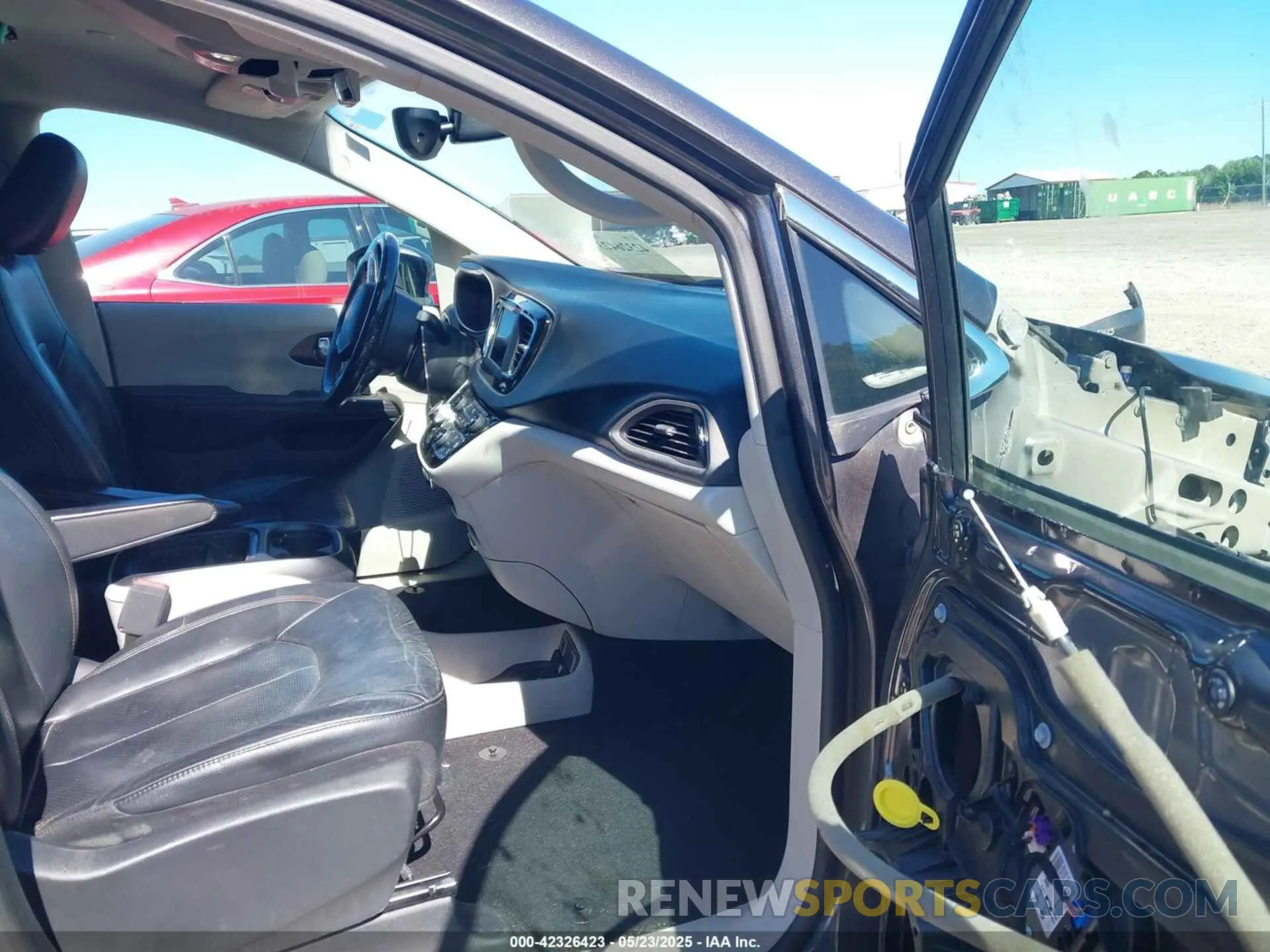 5 fotografías del automóvil dañado 2C4RC1BGXKR680562 CHRYSLER PACIFICA 2019