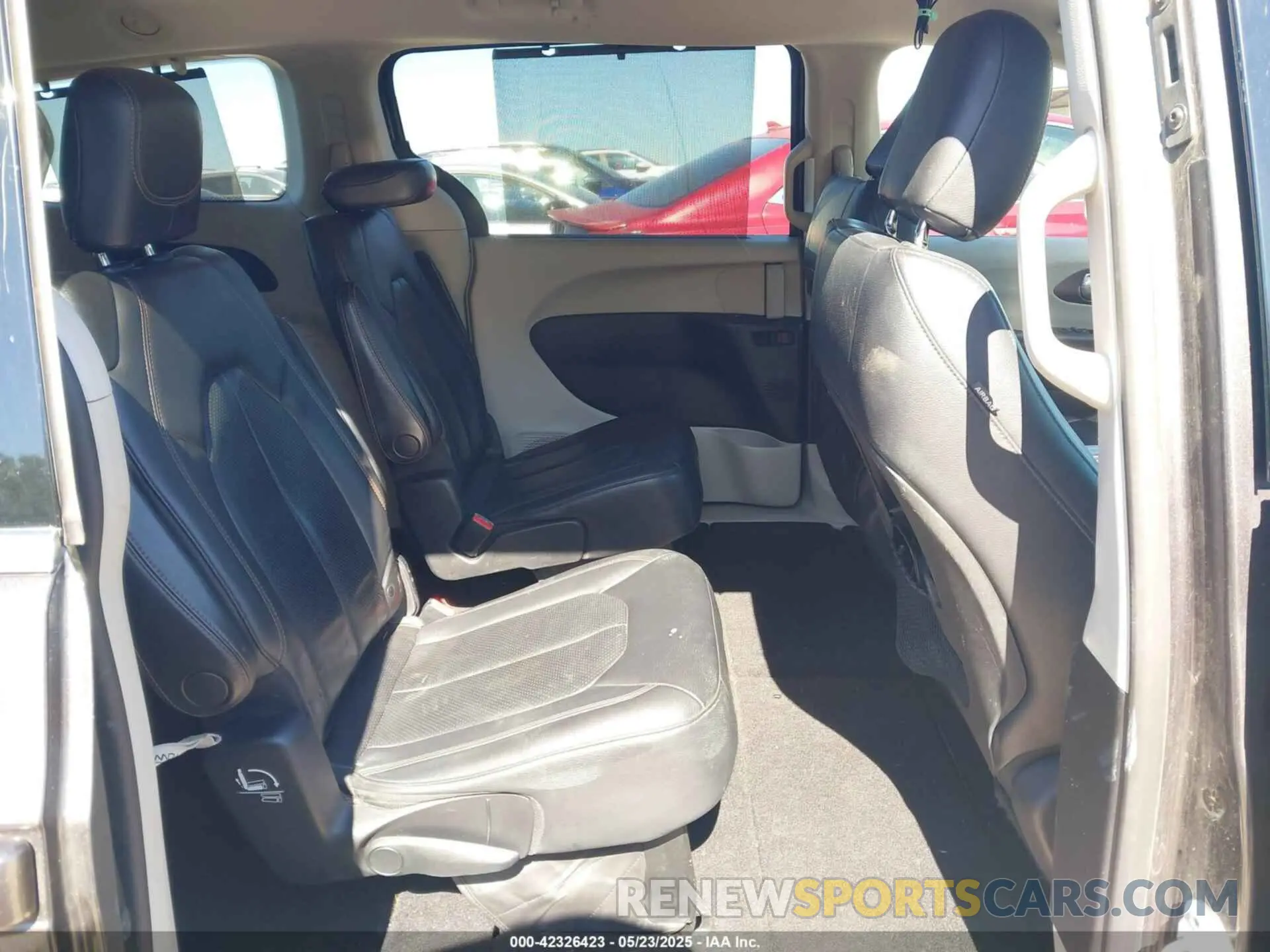 8 fotografías del automóvil dañado 2C4RC1BGXKR680562 CHRYSLER PACIFICA 2019