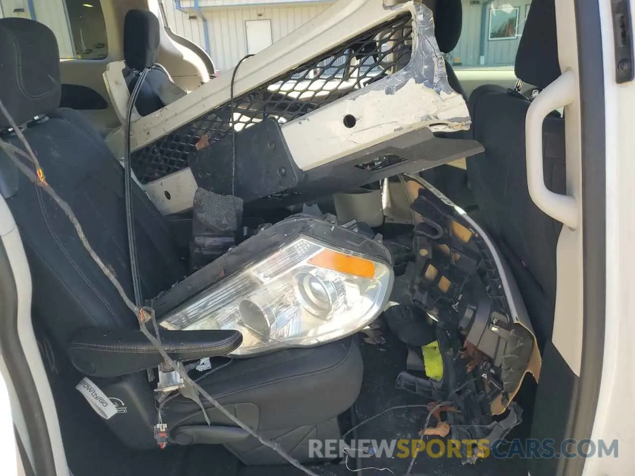 11 fotografías del automóvil dañado 2C4RC1CG1KR628428 CHRYSLER PACIFICA 2019