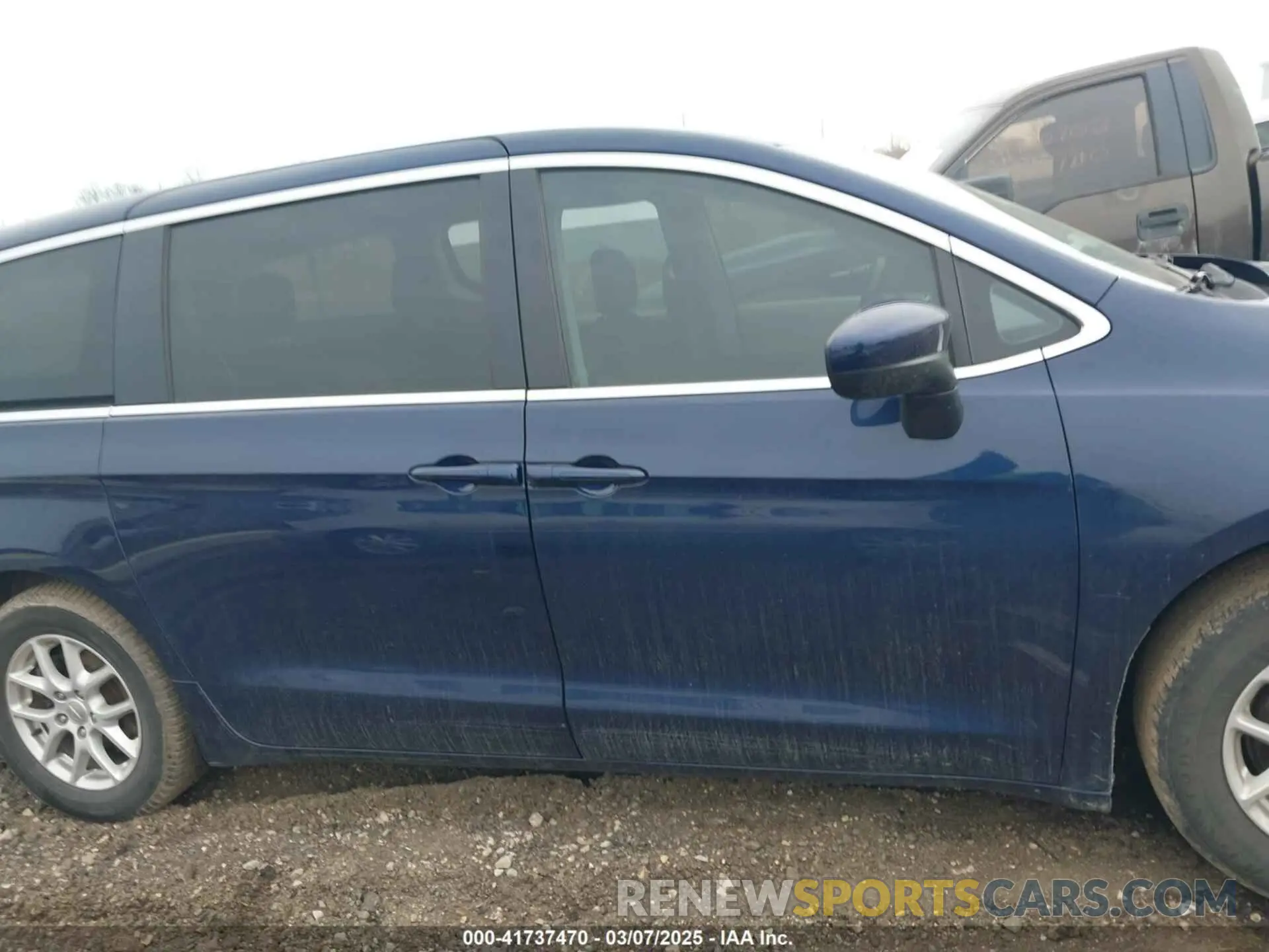 13 fotografías del automóvil dañado 2C4RC1CG7KR698323 CHRYSLER PACIFICA 2019