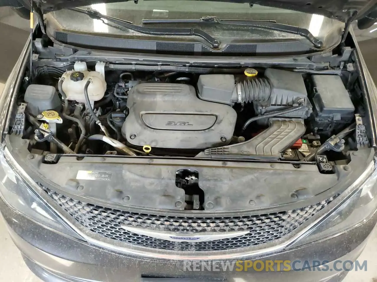 12 fotografías del automóvil dañado 2C4RC1DG6KR592766 CHRYSLER PACIFICA 2019