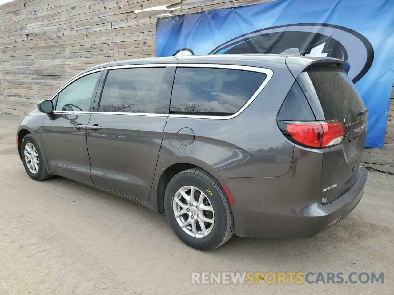 2 fotografías del automóvil dañado 2C4RC1DG6KR592766 CHRYSLER PACIFICA 2019