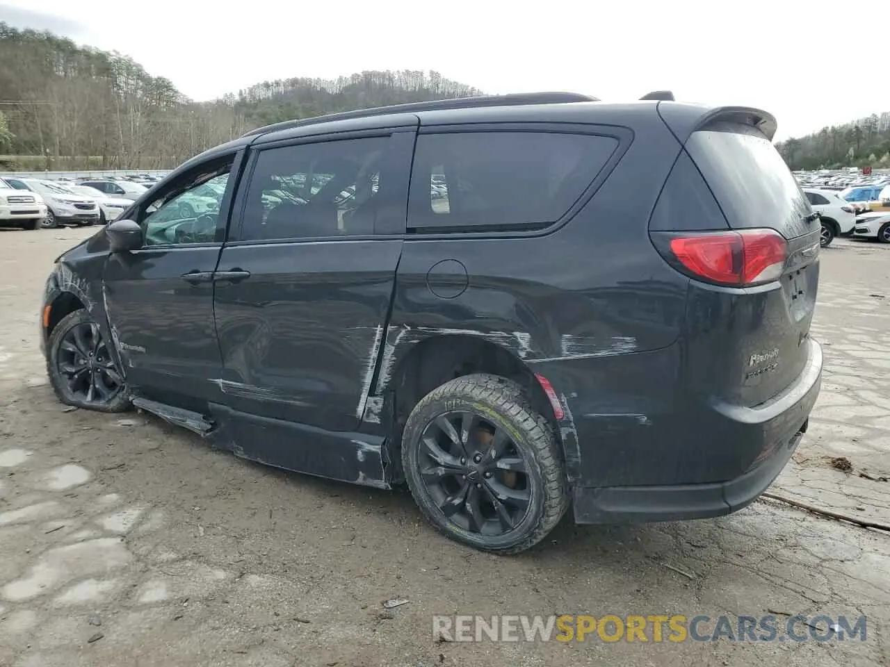 2 fotografías del automóvil dañado 2C4RC1EG0KR555095 CHRYSLER PACIFICA 2019
