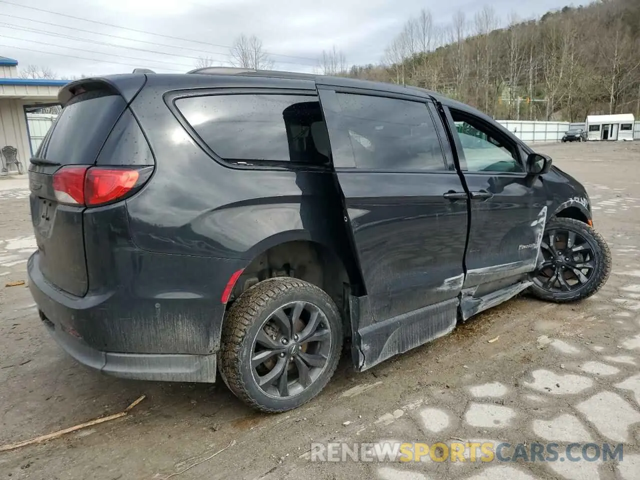 3 fotografías del automóvil dañado 2C4RC1EG0KR555095 CHRYSLER PACIFICA 2019