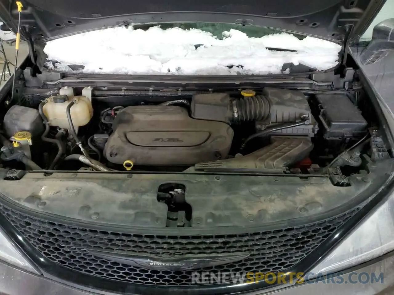 12 fotografías del automóvil dañado 2C4RC1EG0KR628143 CHRYSLER PACIFICA 2019