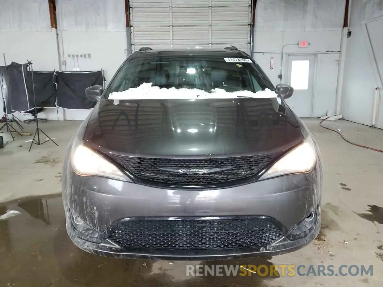 5 fotografías del automóvil dañado 2C4RC1EG0KR628143 CHRYSLER PACIFICA 2019
