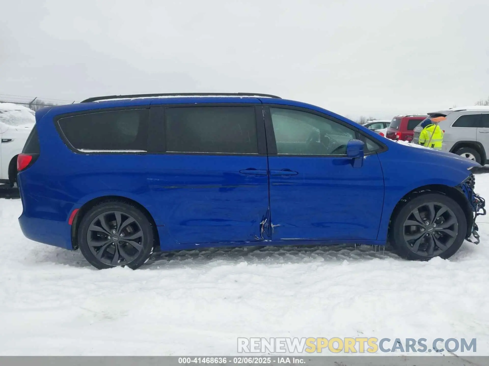 14 fotografías del automóvil dañado 2C4RC1EG1KR588803 CHRYSLER PACIFICA 2019