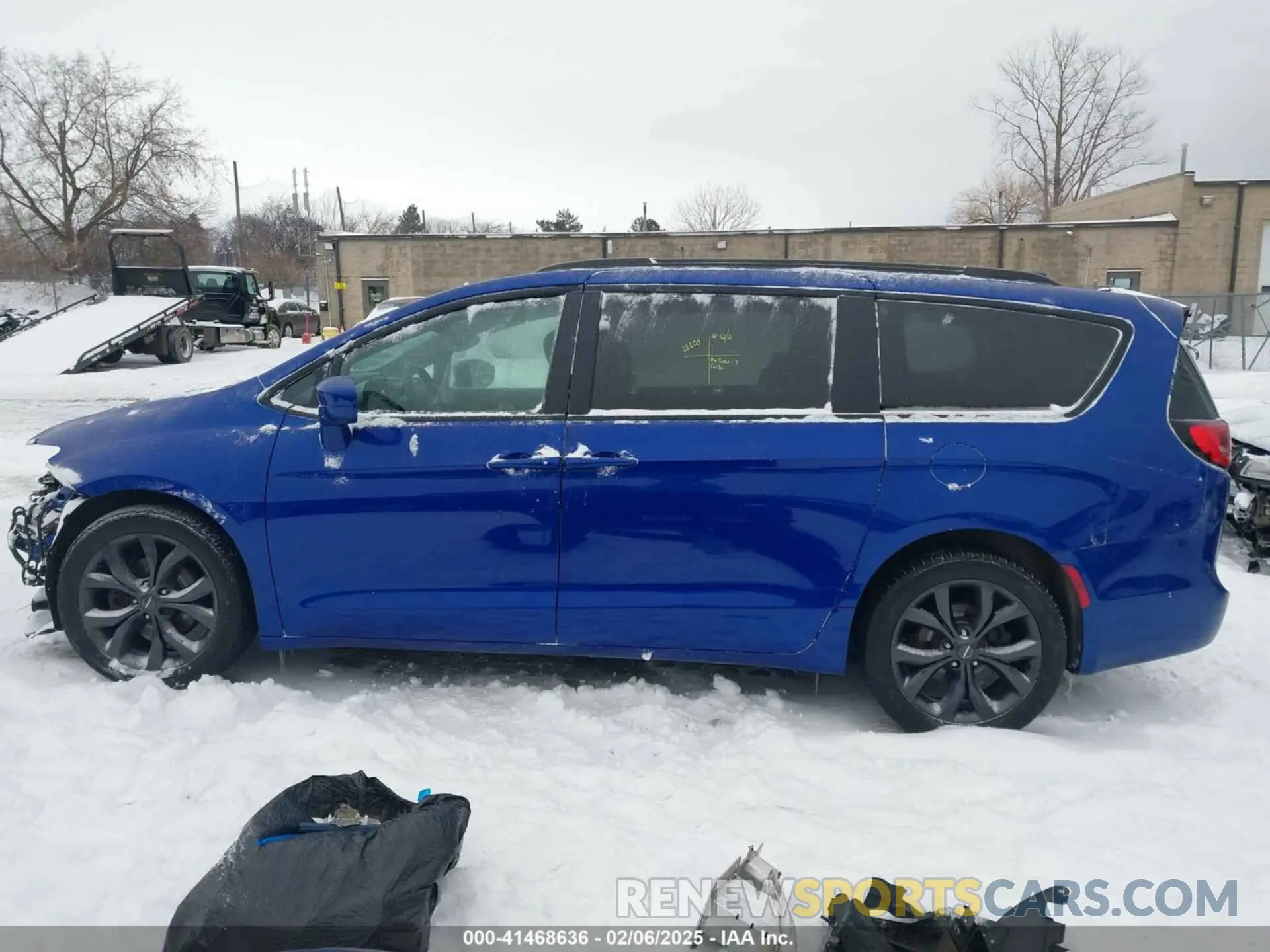 15 fotografías del automóvil dañado 2C4RC1EG1KR588803 CHRYSLER PACIFICA 2019