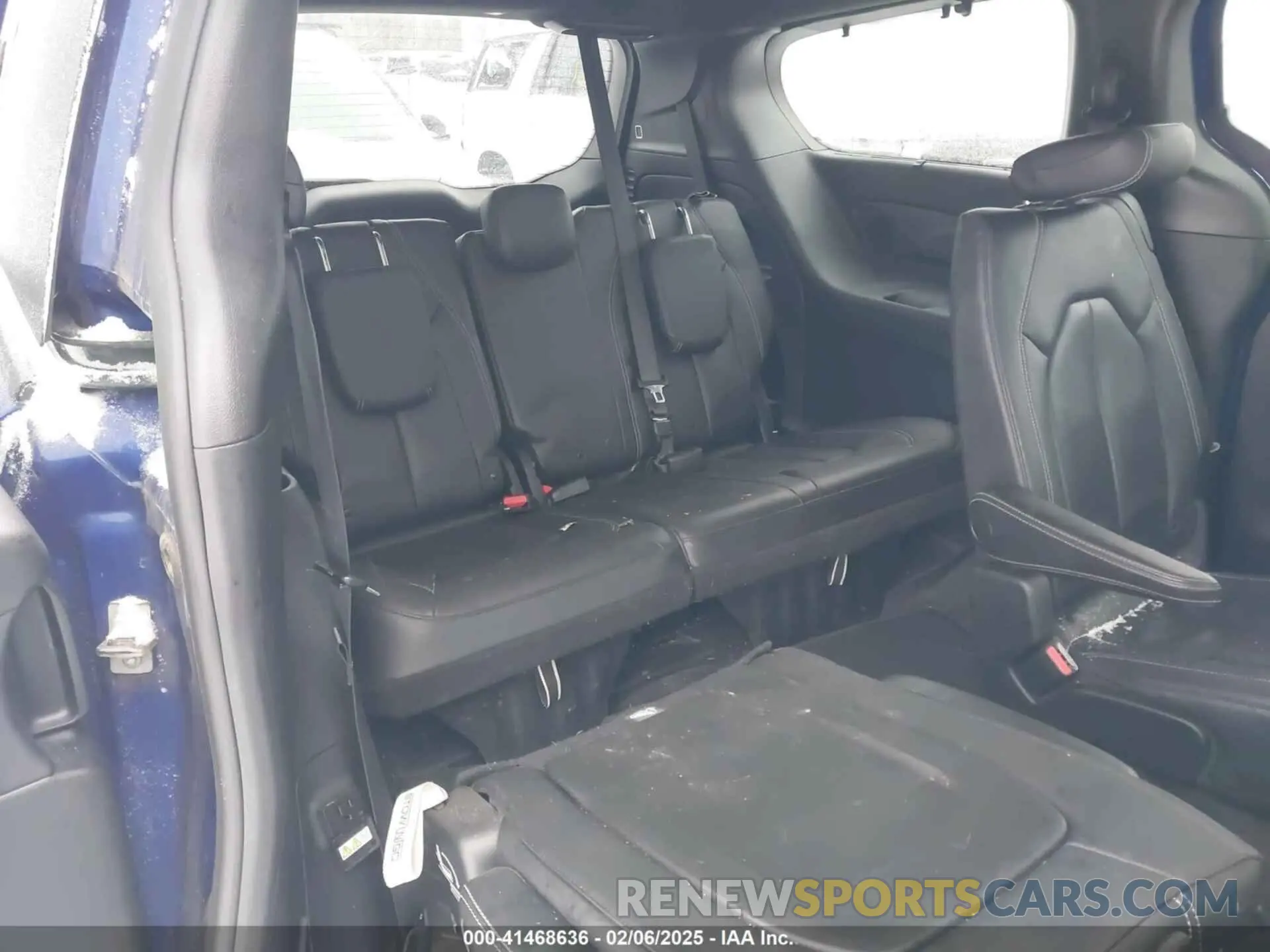 18 fotografías del automóvil dañado 2C4RC1EG1KR588803 CHRYSLER PACIFICA 2019
