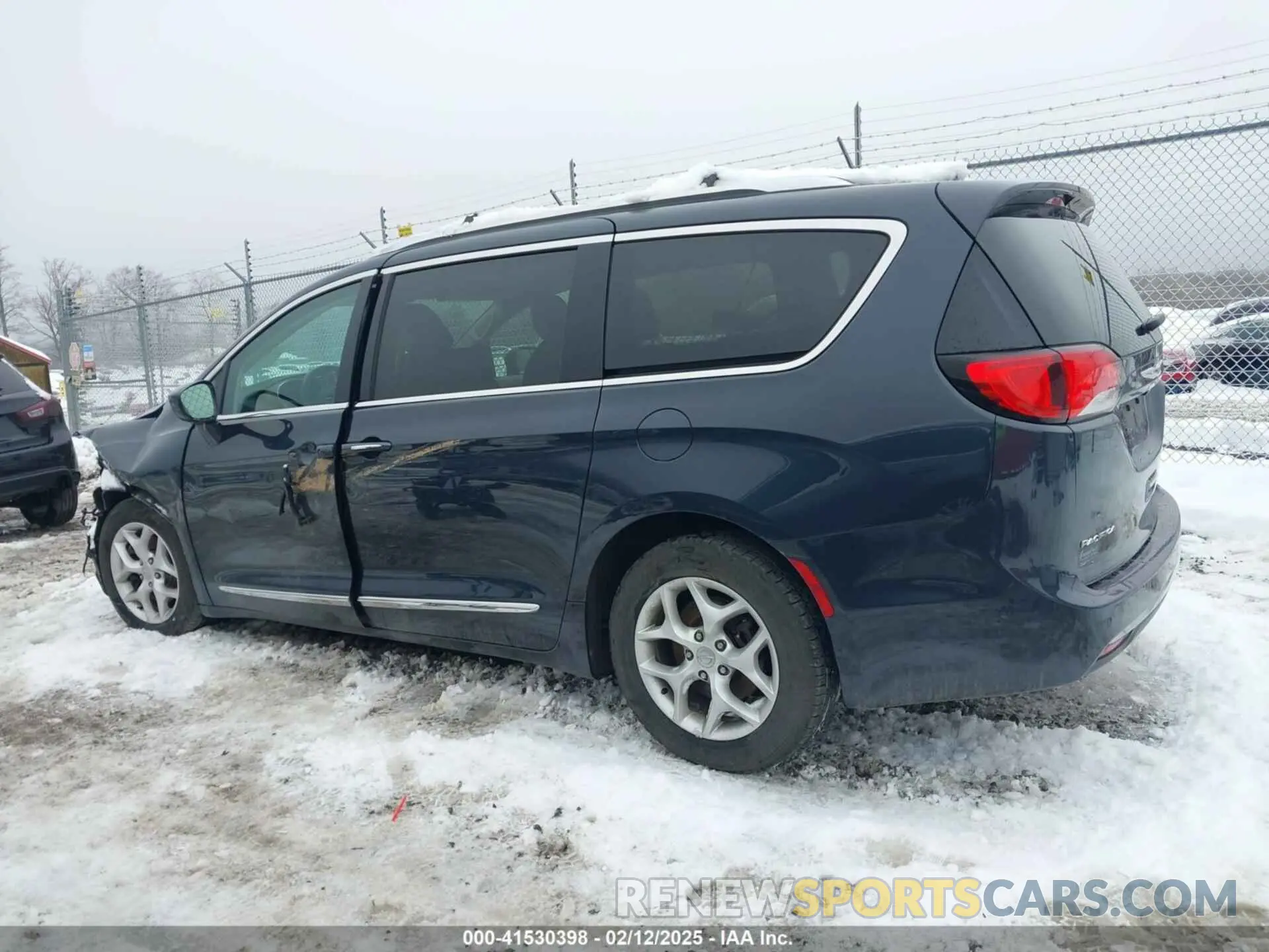 14 fotografías del automóvil dañado 2C4RC1EG1KR733645 CHRYSLER PACIFICA 2019