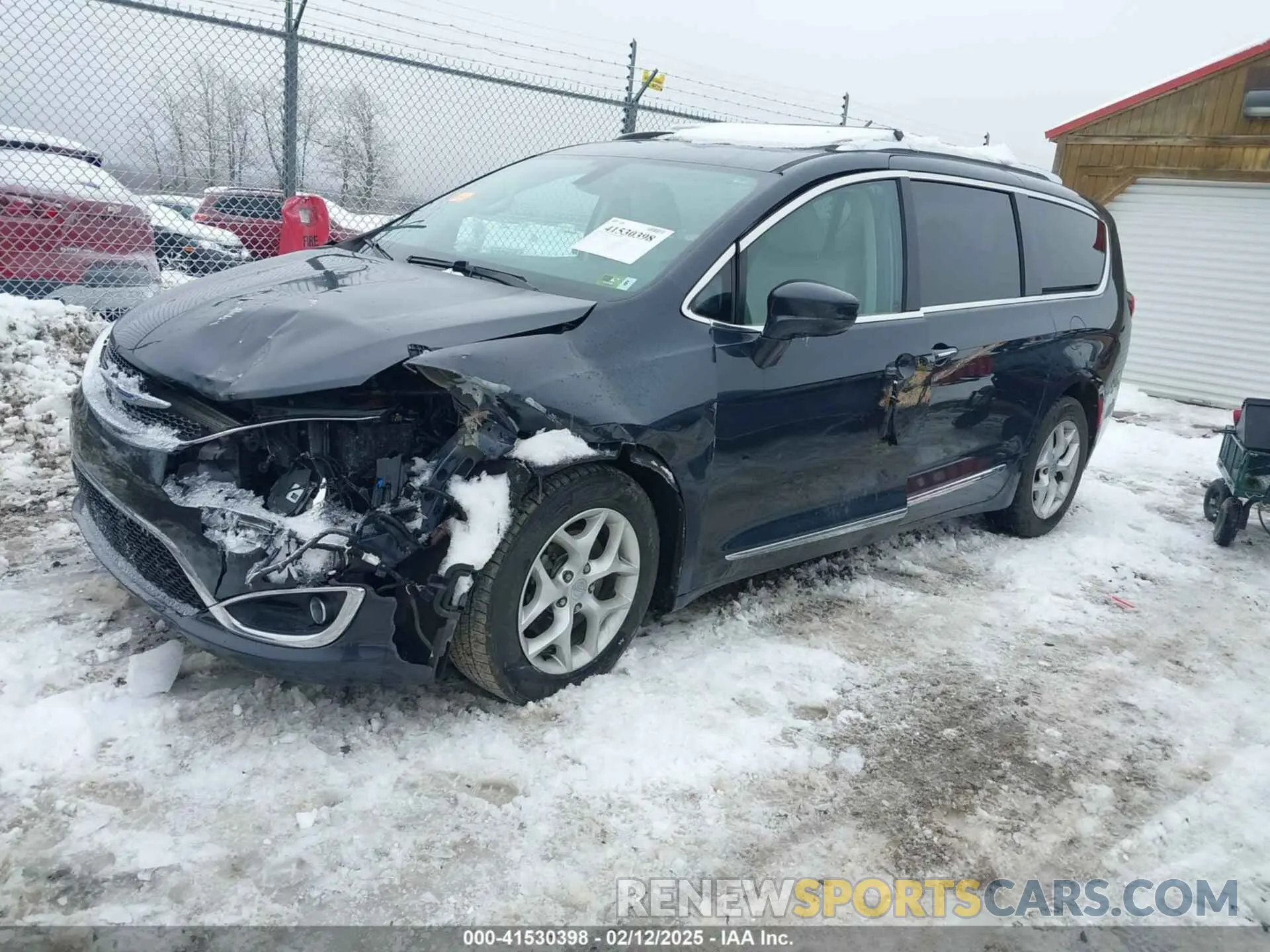 2 fotografías del automóvil dañado 2C4RC1EG1KR733645 CHRYSLER PACIFICA 2019